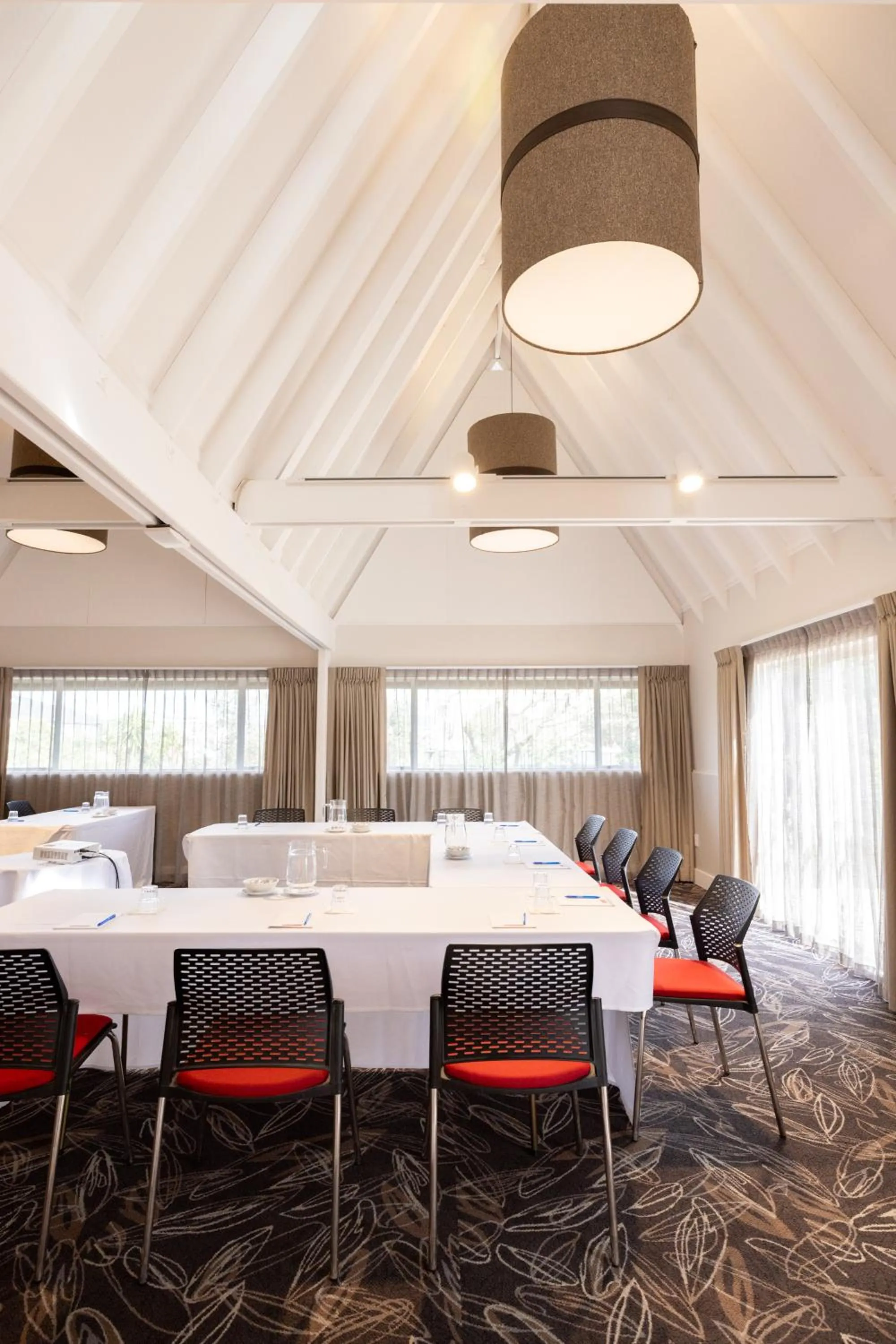 Meeting/conference room in Auckland Rose Park Hotel