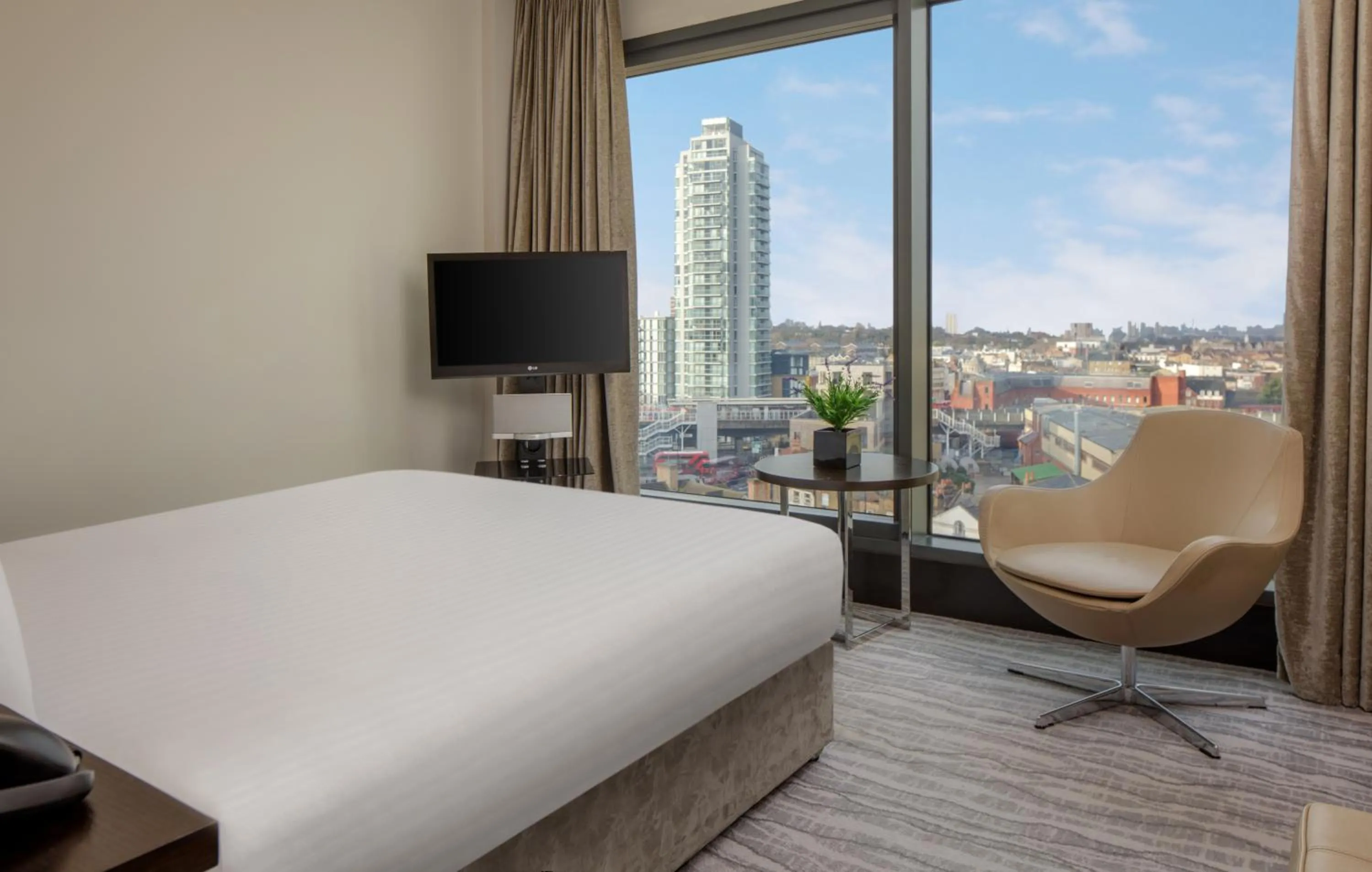 Bed in Doubletree By Hilton London - Greenwich