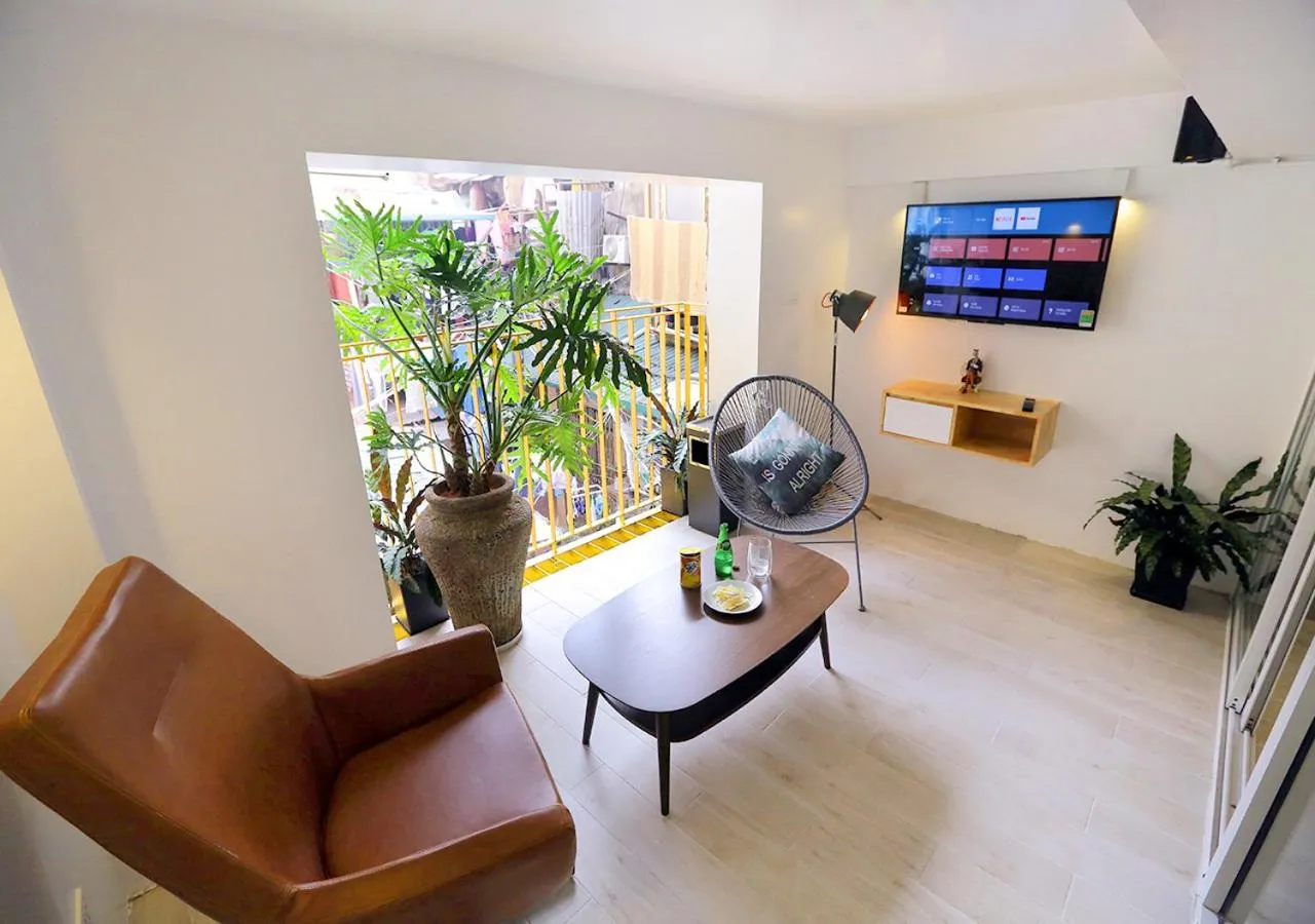 Spring in Hanoi Banana Hostel