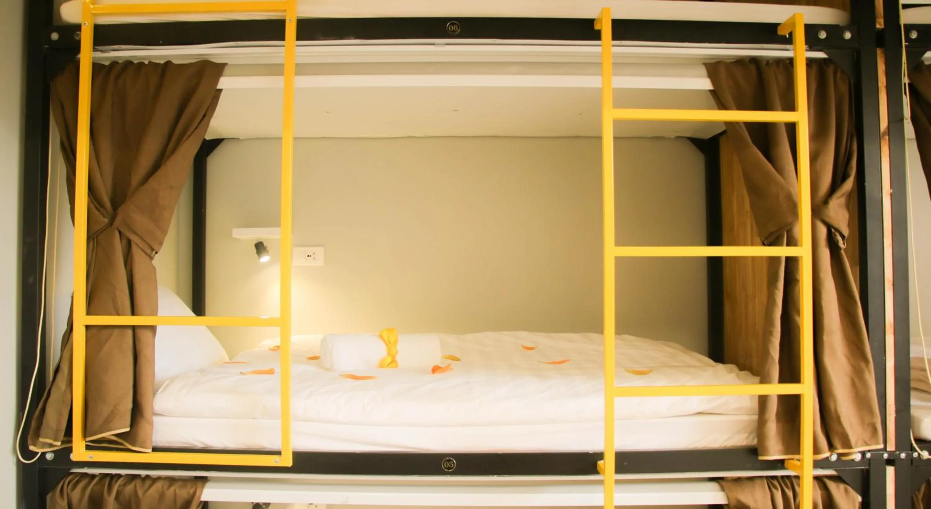 Bed in Hanoi Banana Hostel