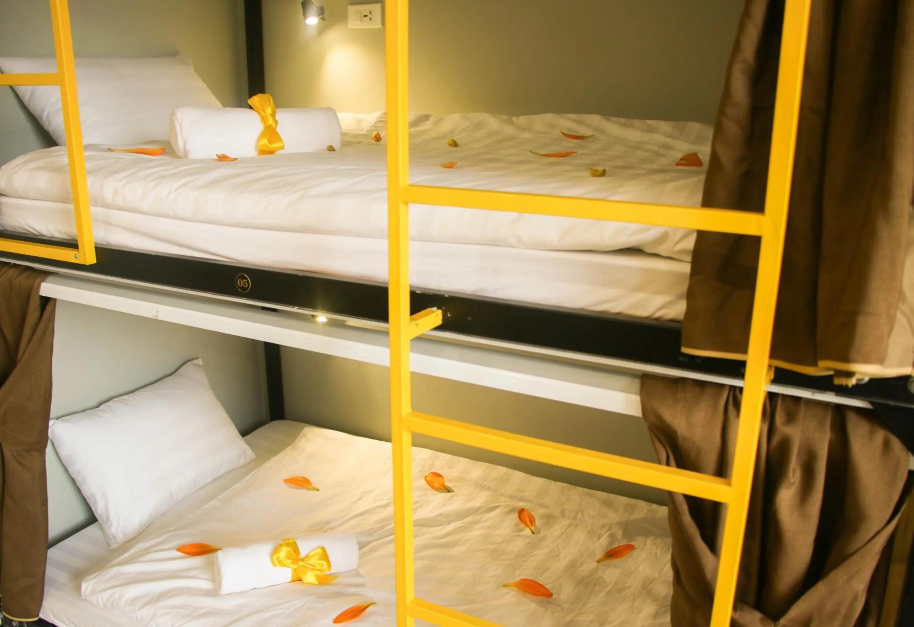 bunk bed, Bed in Hanoi Banana Hostel