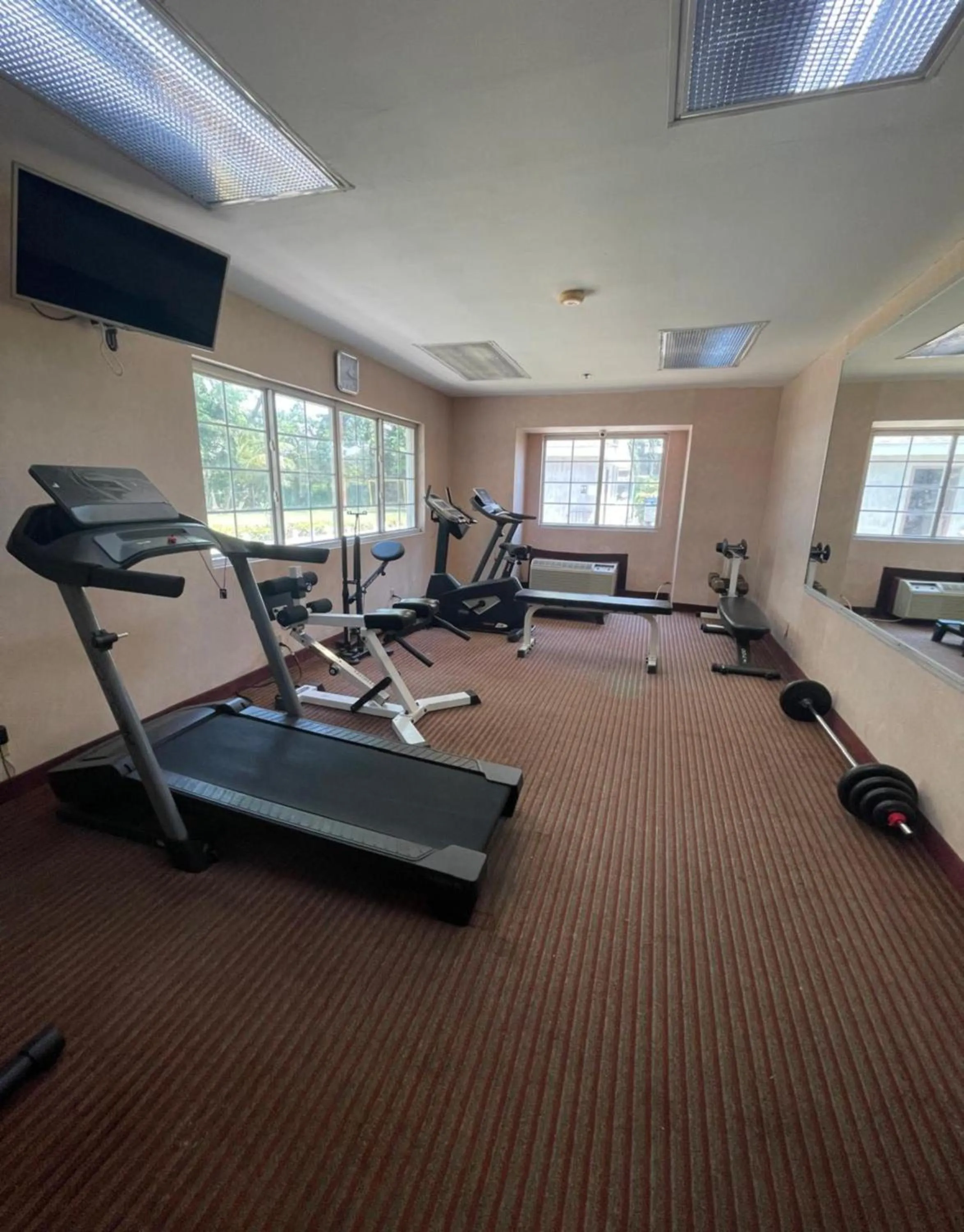 Fitness centre/facilities in Metrotel Express