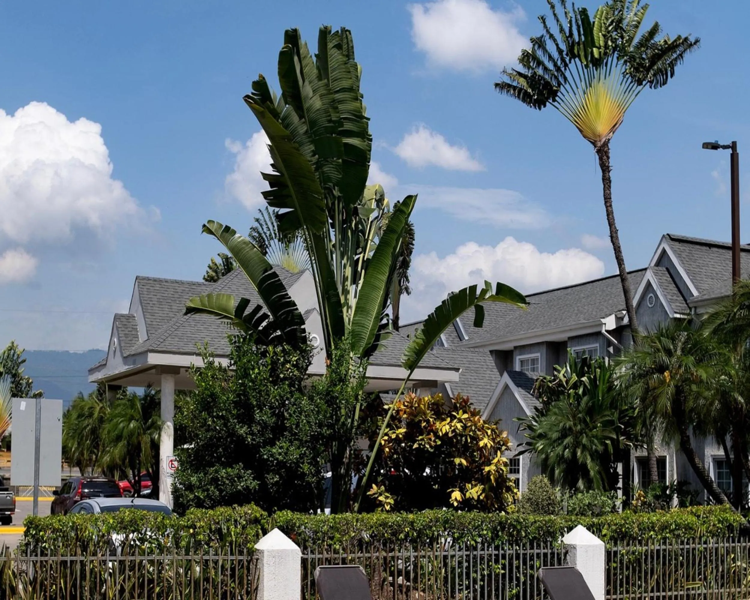 Property building in Metrotel Express