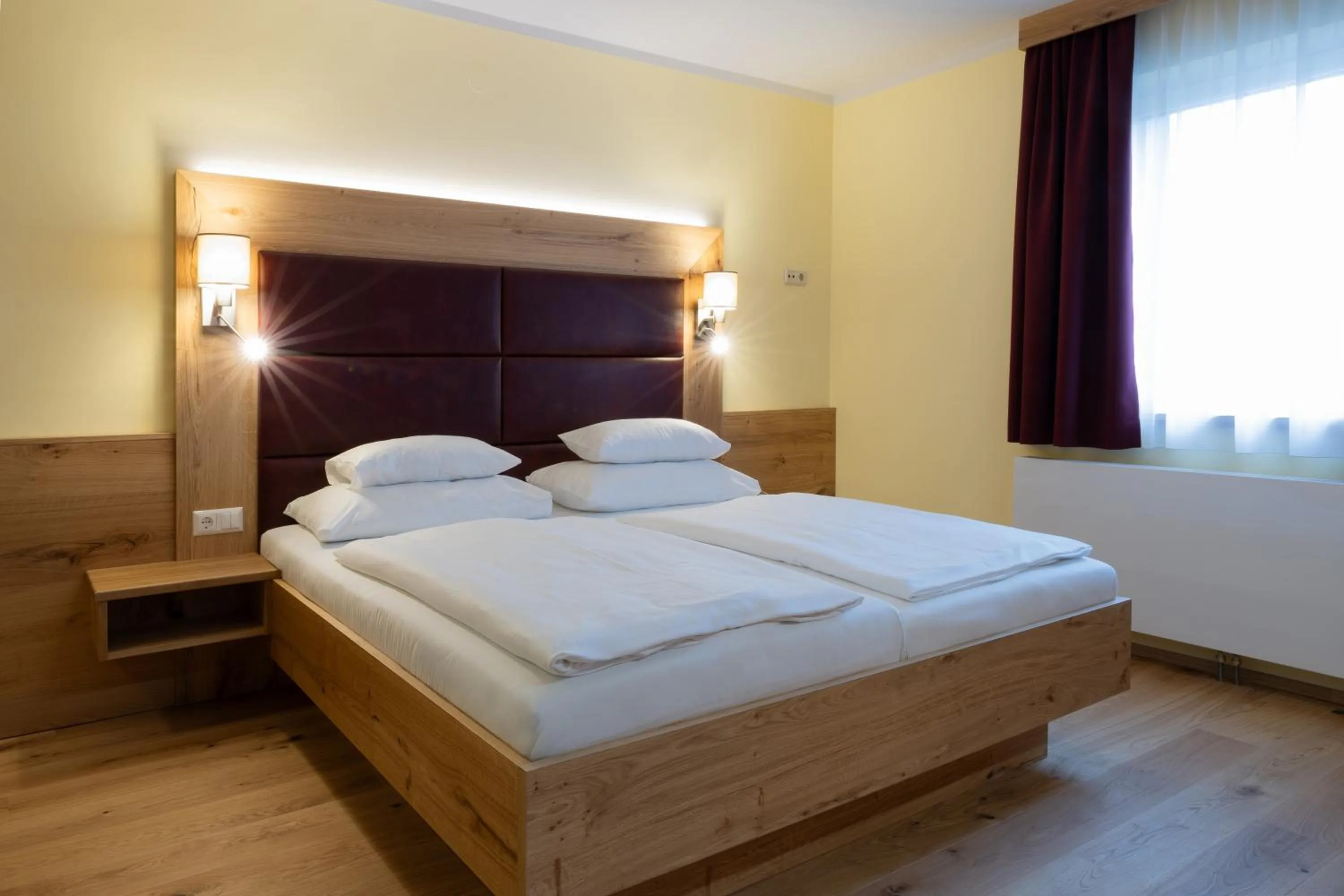 Bed in Hotel Kärnten