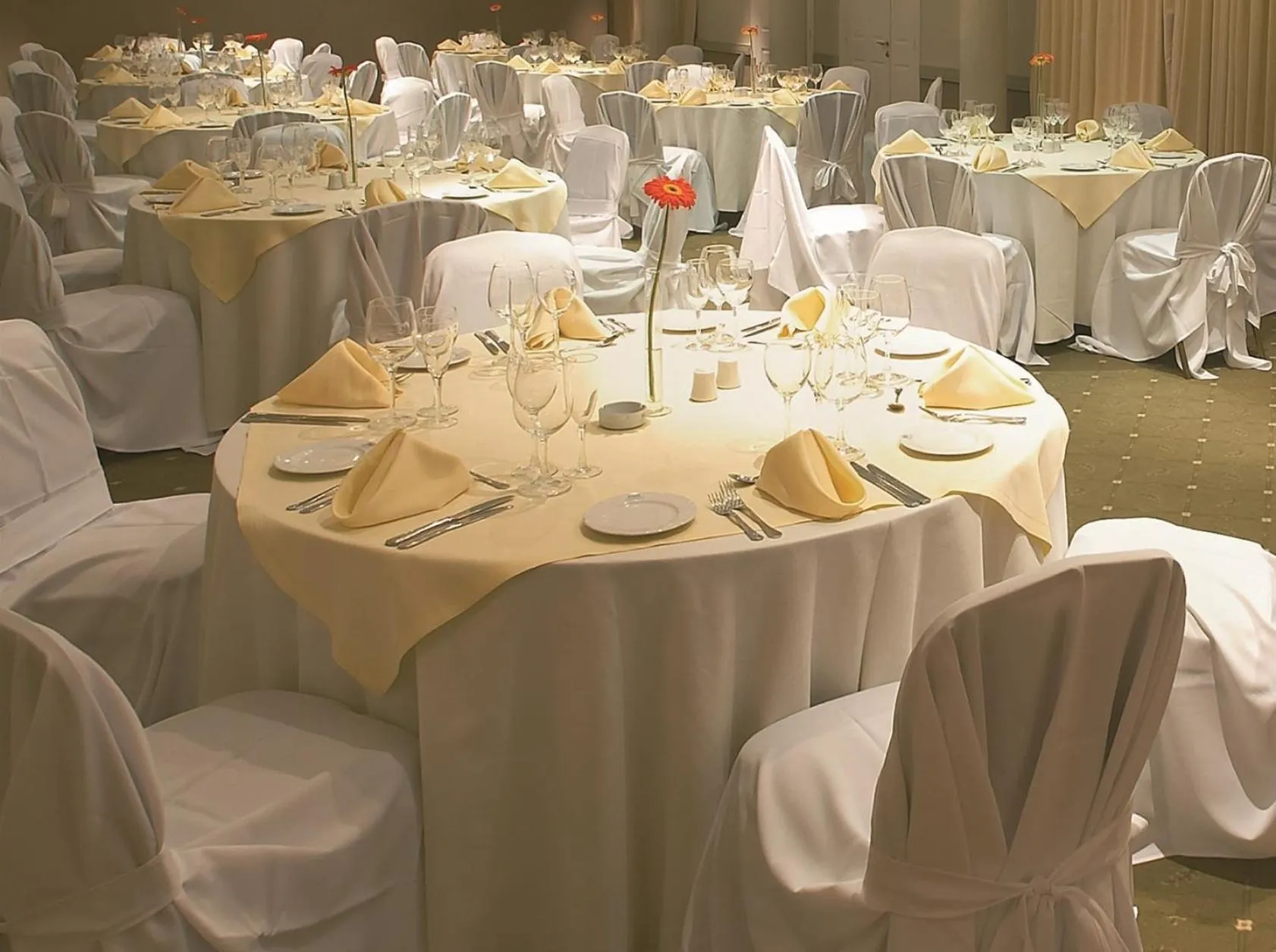 Restaurant/places to eat in Howard Johnson Hotel & Casino