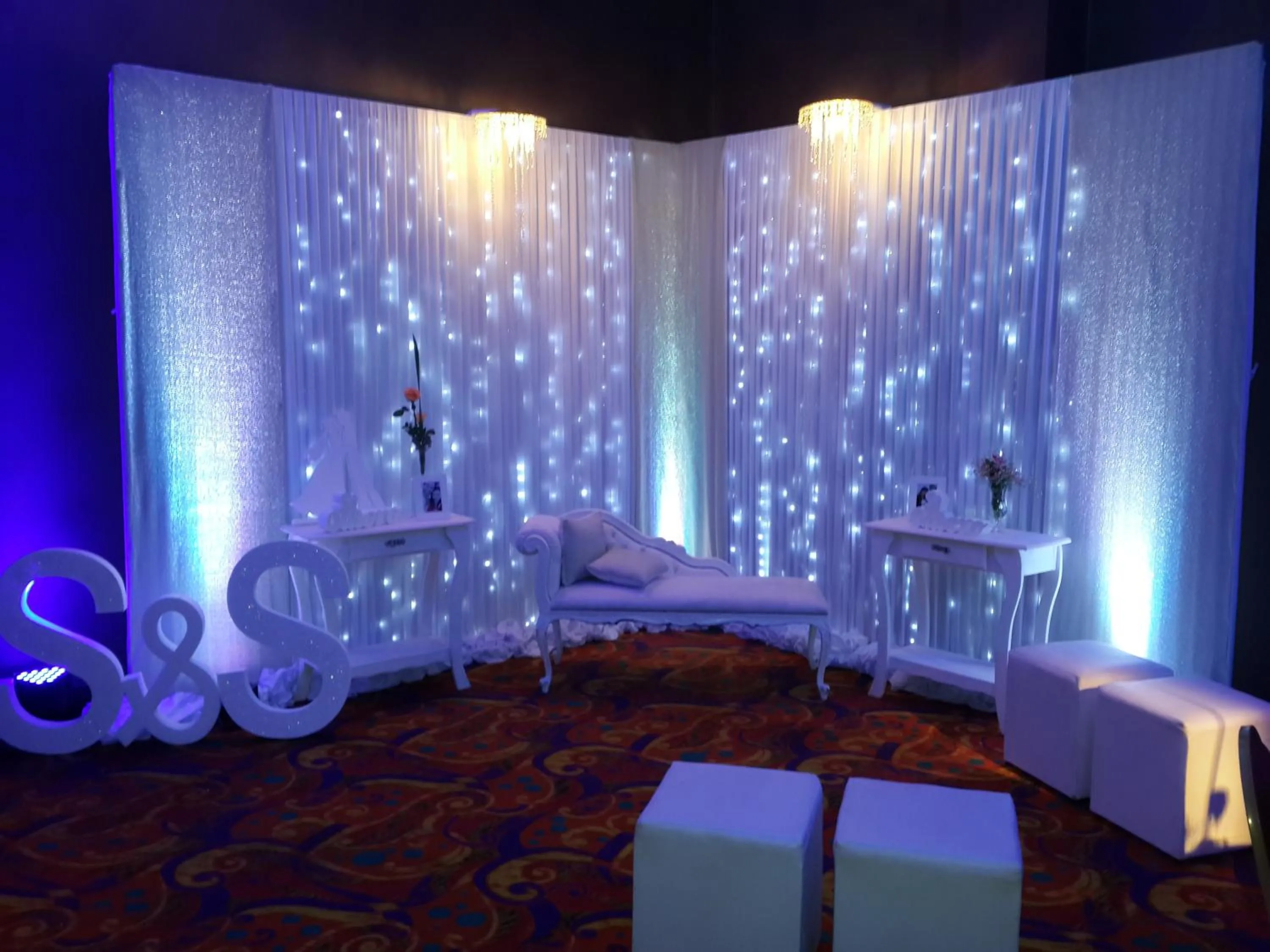 Howard Johnson Hotel & Casino