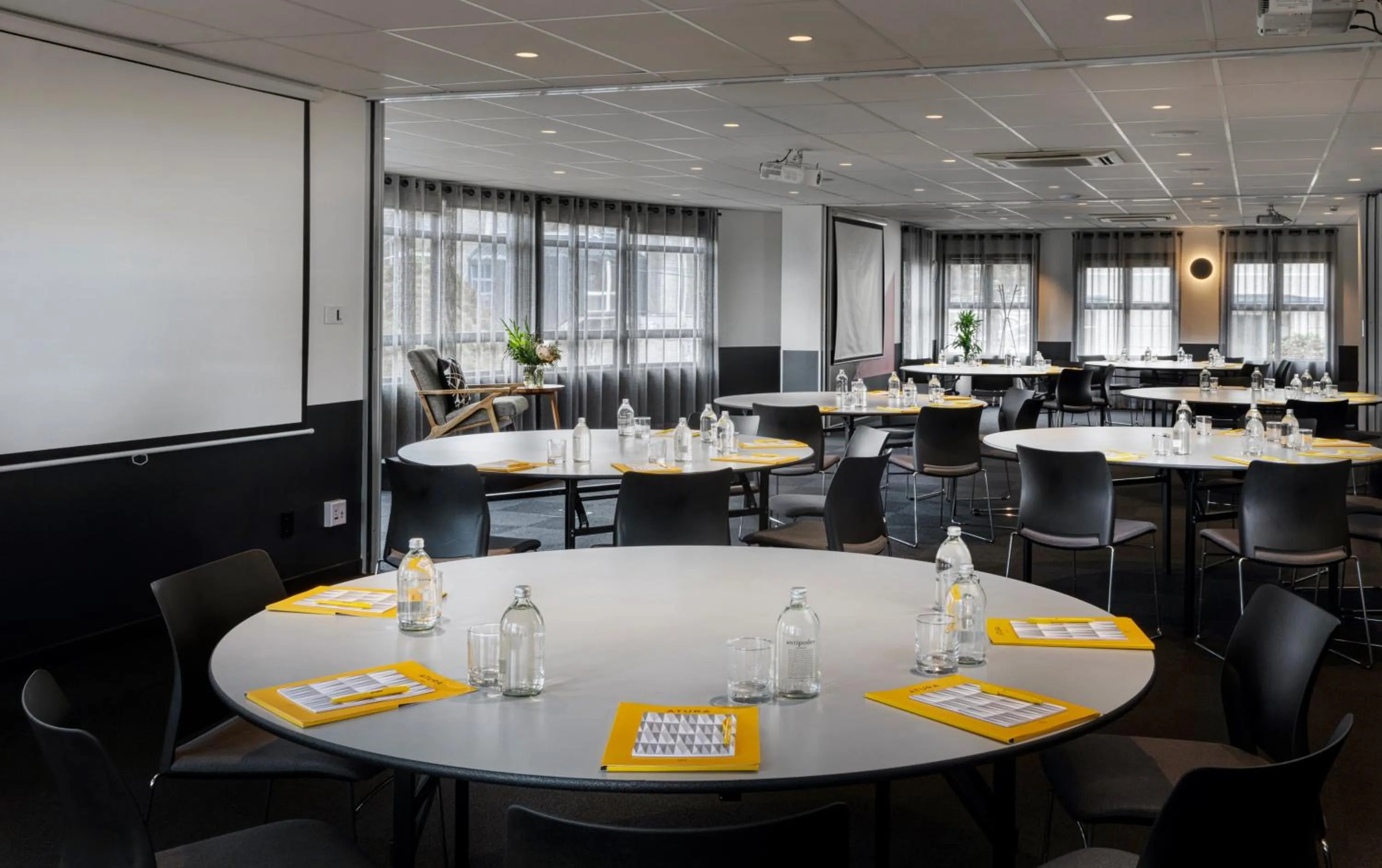 Meeting/conference room in WQ Wellington Quarter Hotel