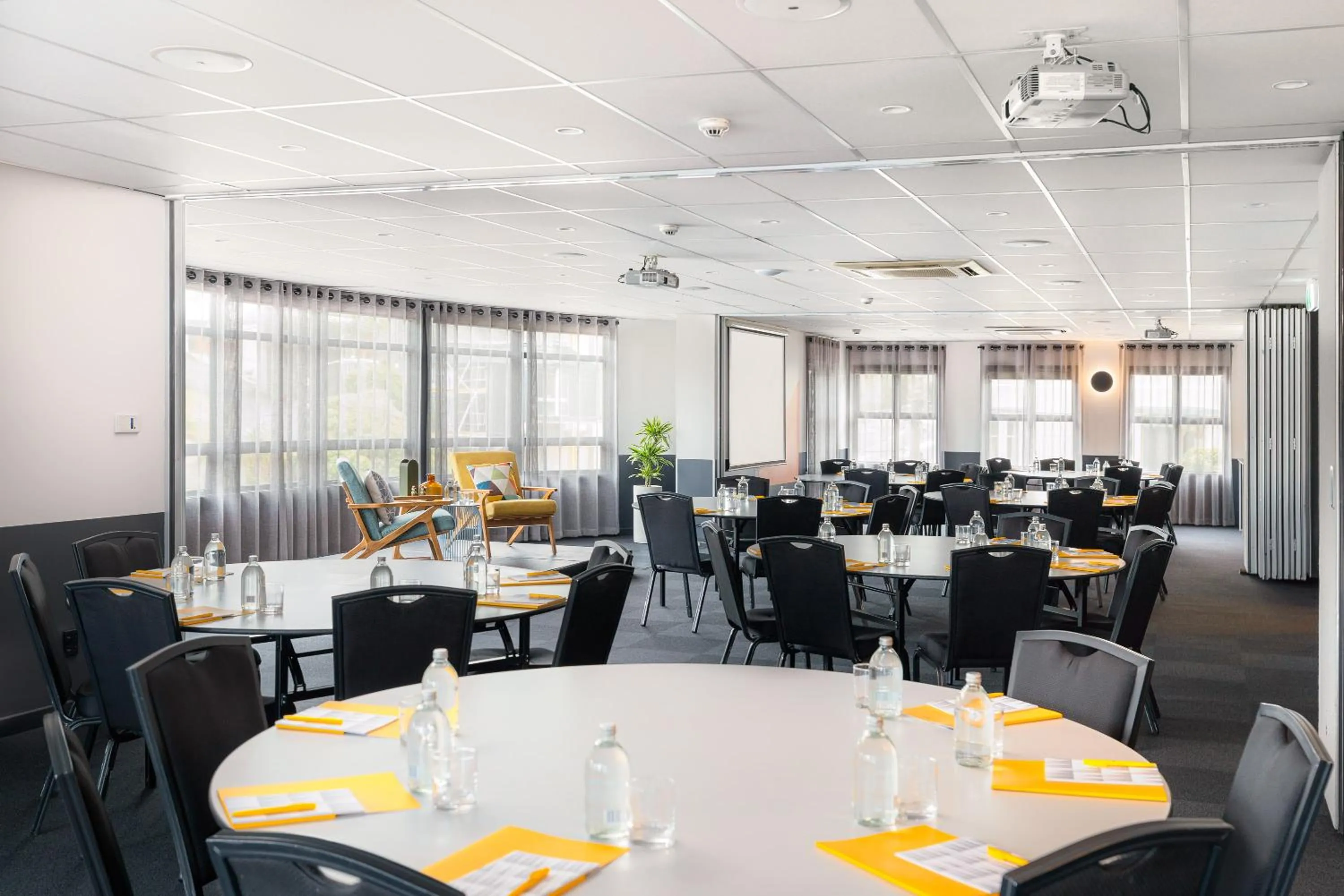 Meeting/conference room in WQ Wellington Quarter Hotel