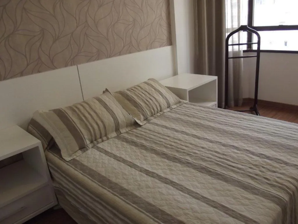 Bed in L'Hirondelle Flat Service