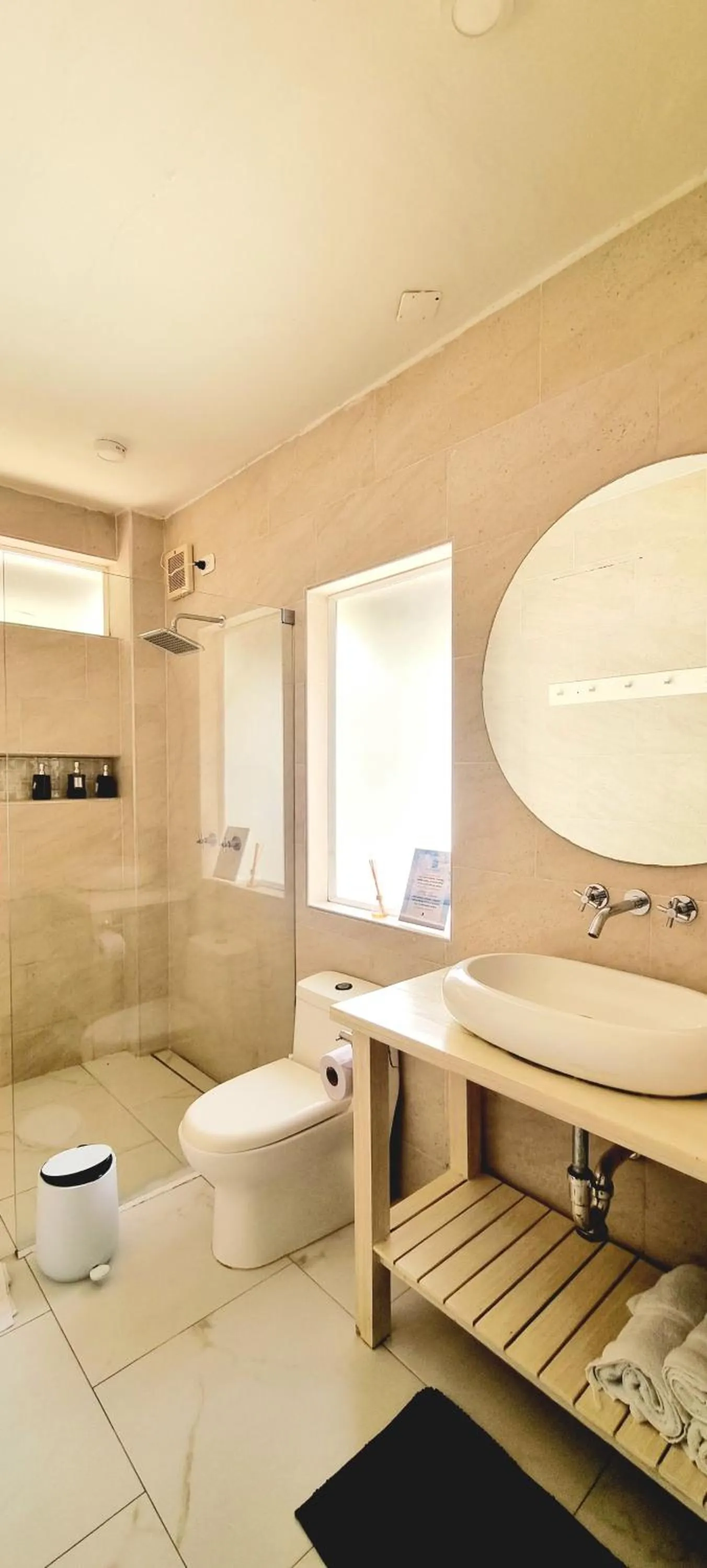 Shower in Blue Mango Beach Hotel