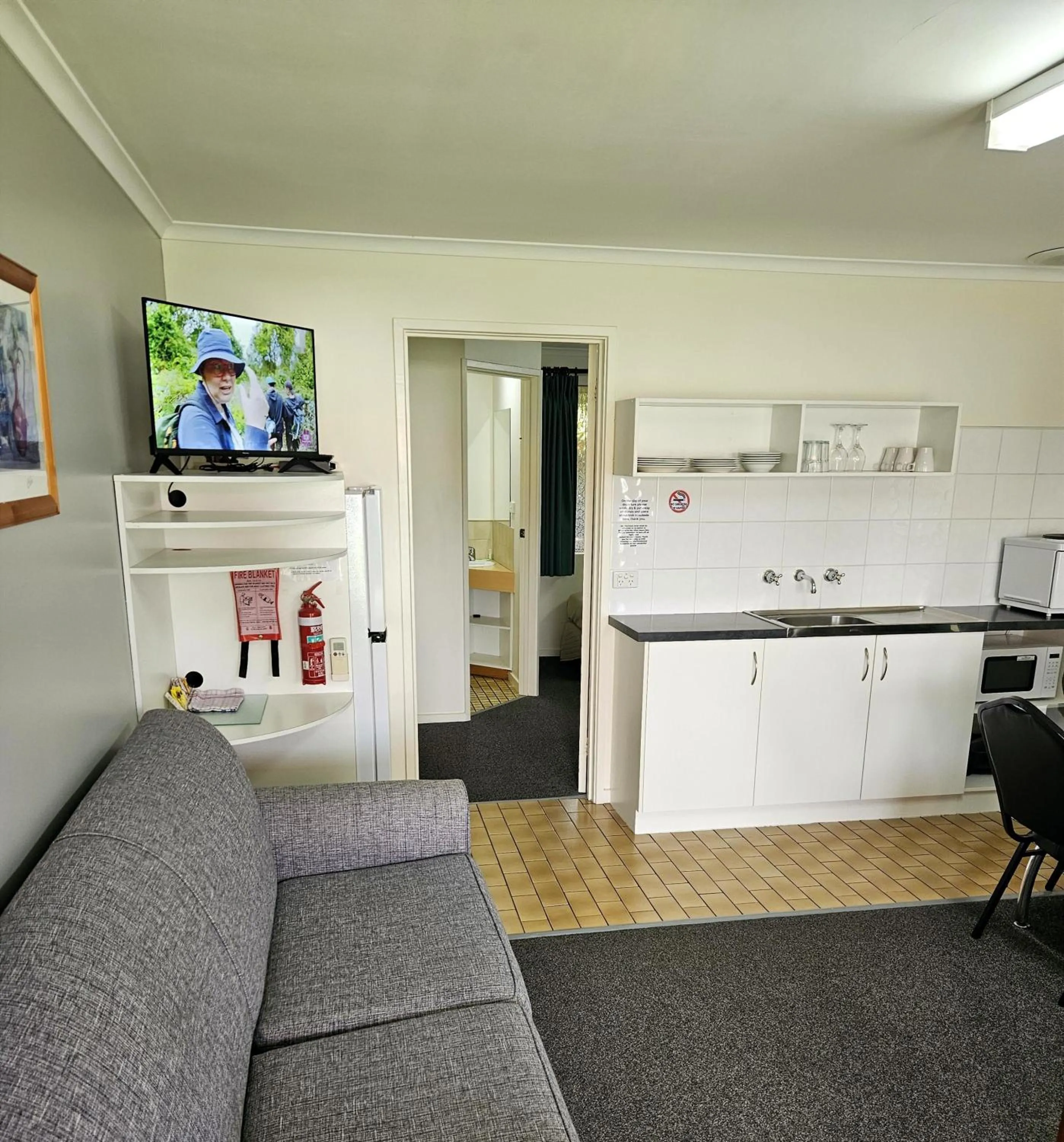 Living room in Warrnambool Motel and Holiday Park