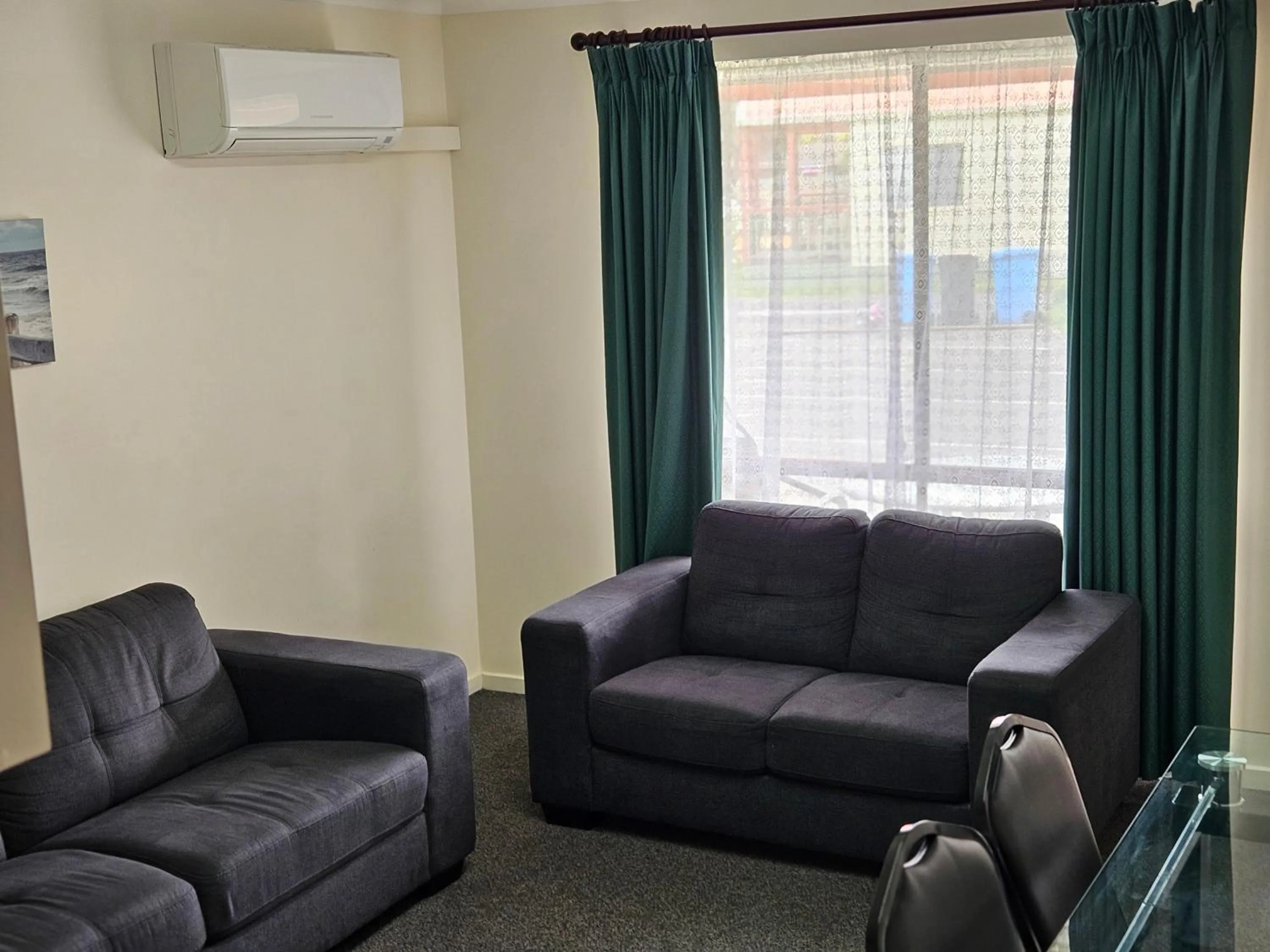 Living room in Warrnambool Motel and Holiday Park