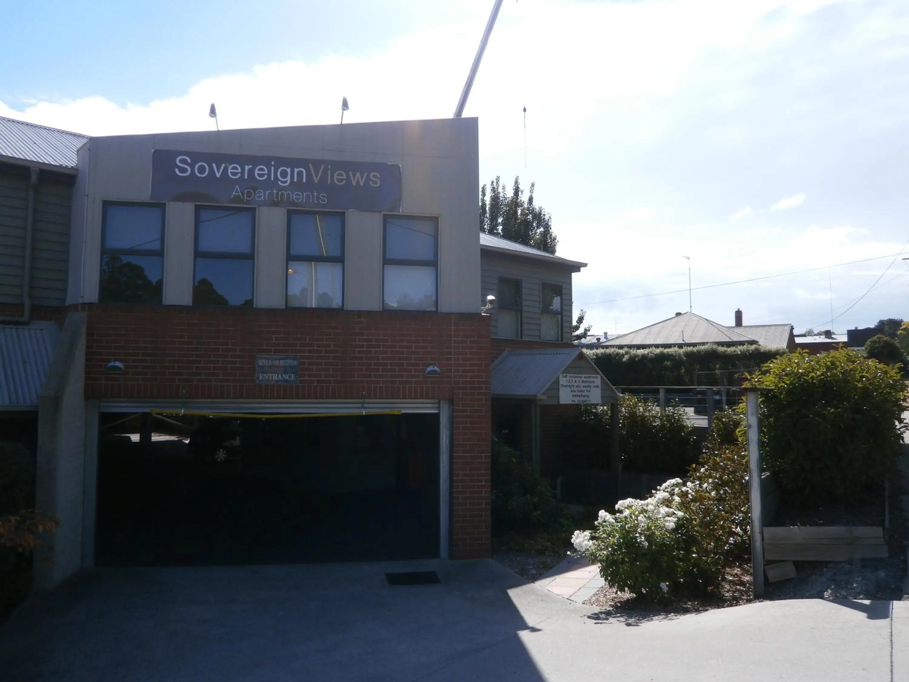Facade/entrance in Sovereign Views Apartments