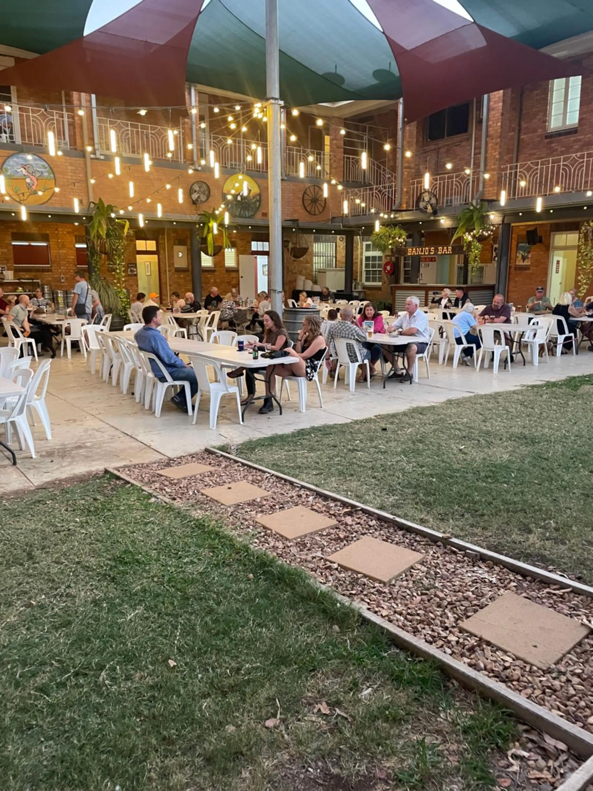 Garden in North Gregory Hotel