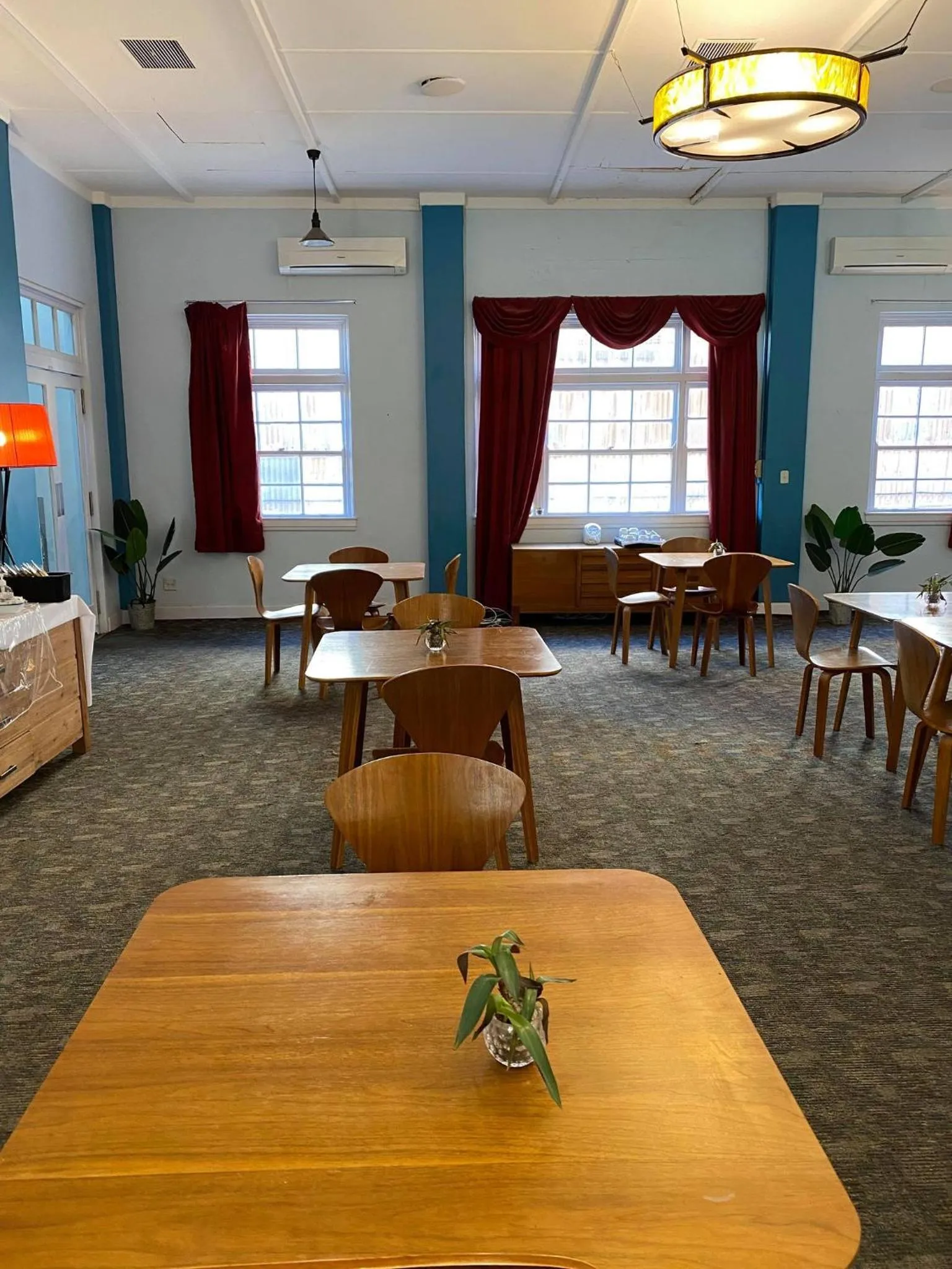 Restaurant/places to eat in North Gregory Hotel