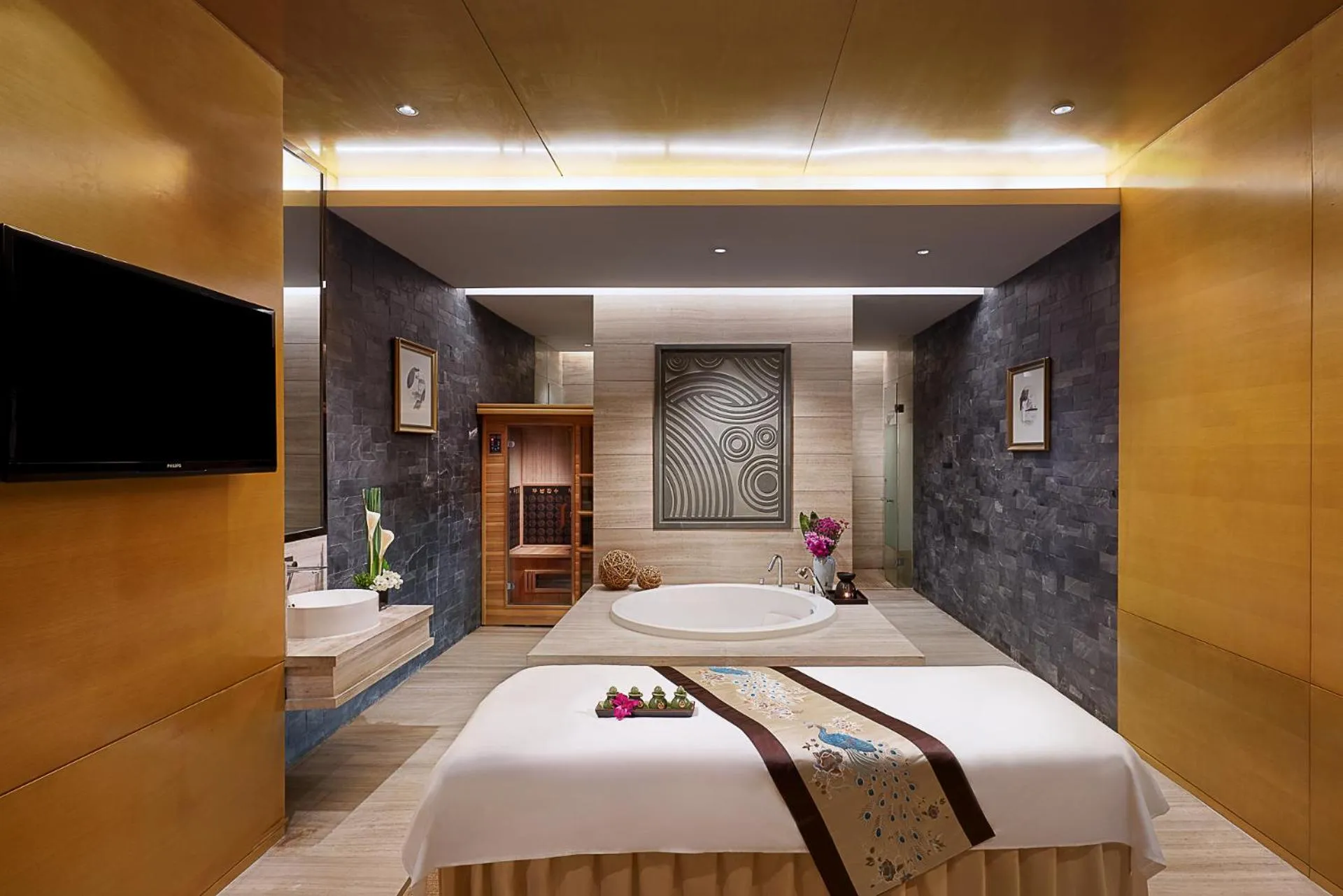 Spa and wellness centre/facilities, Bed in Pullman Wuxi New Lake