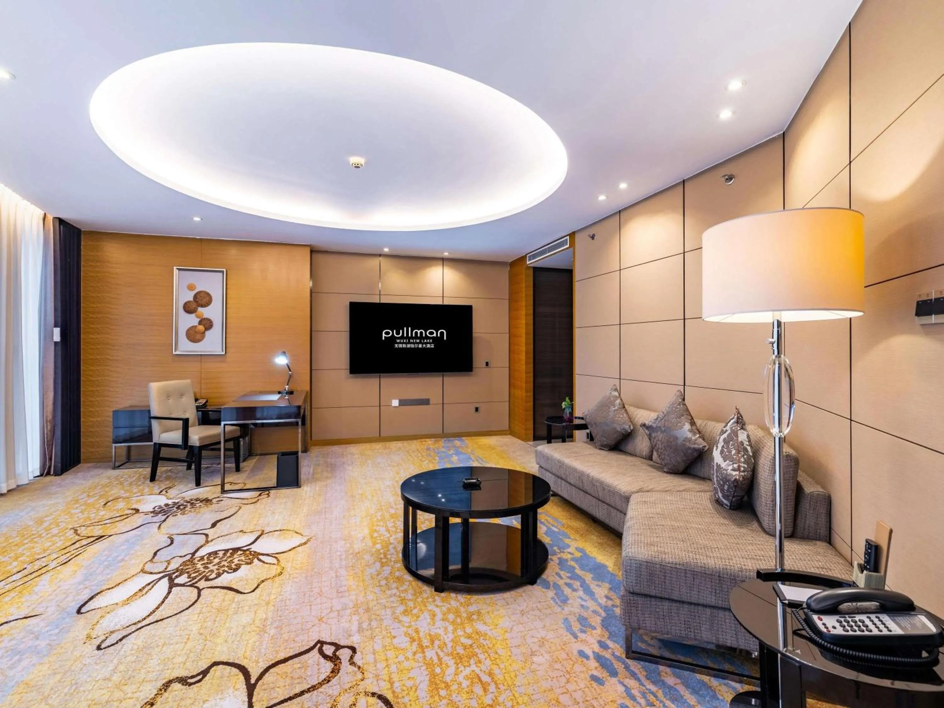 Bedroom in Pullman Wuxi New Lake