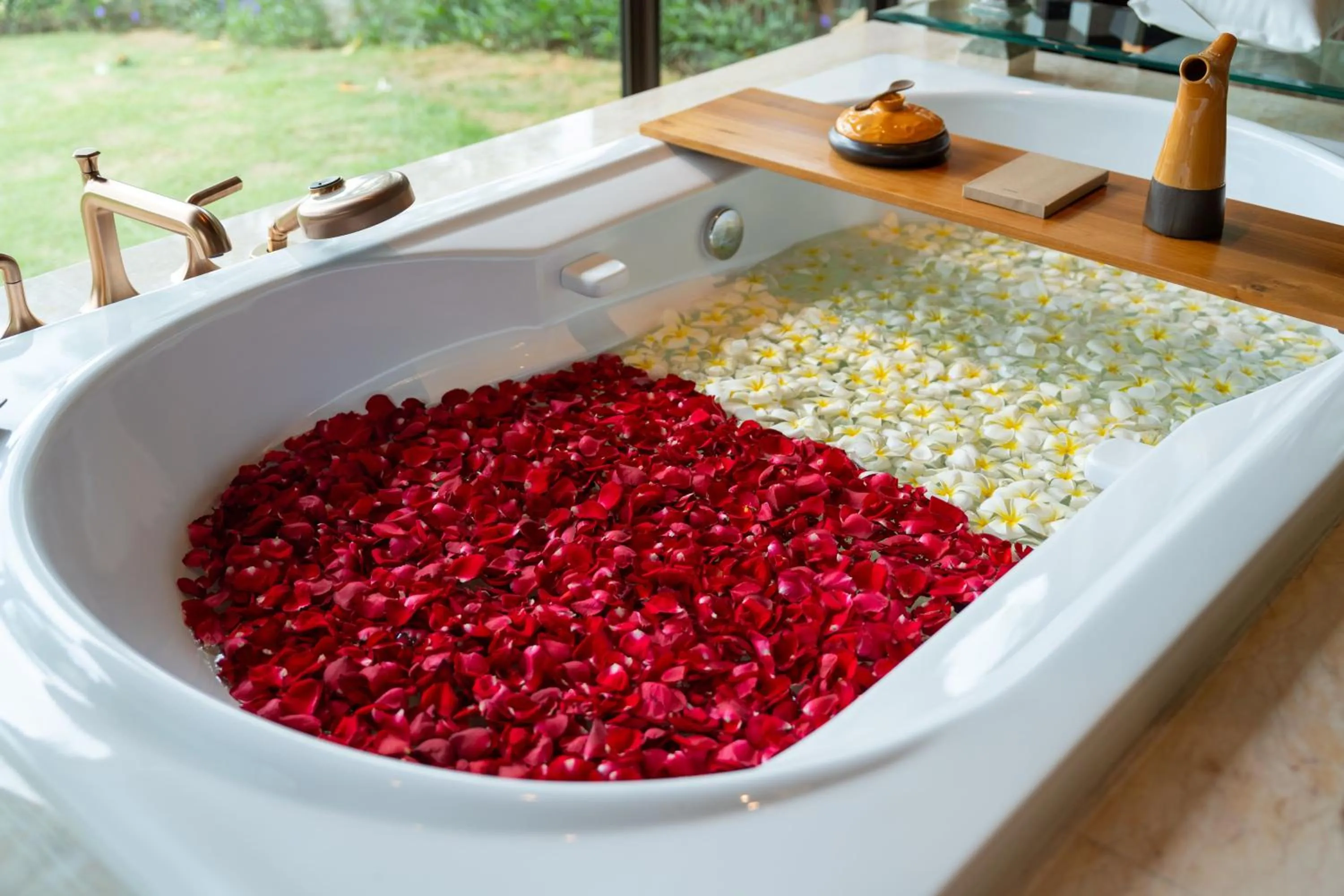 Bath in AYANA Villas Bali