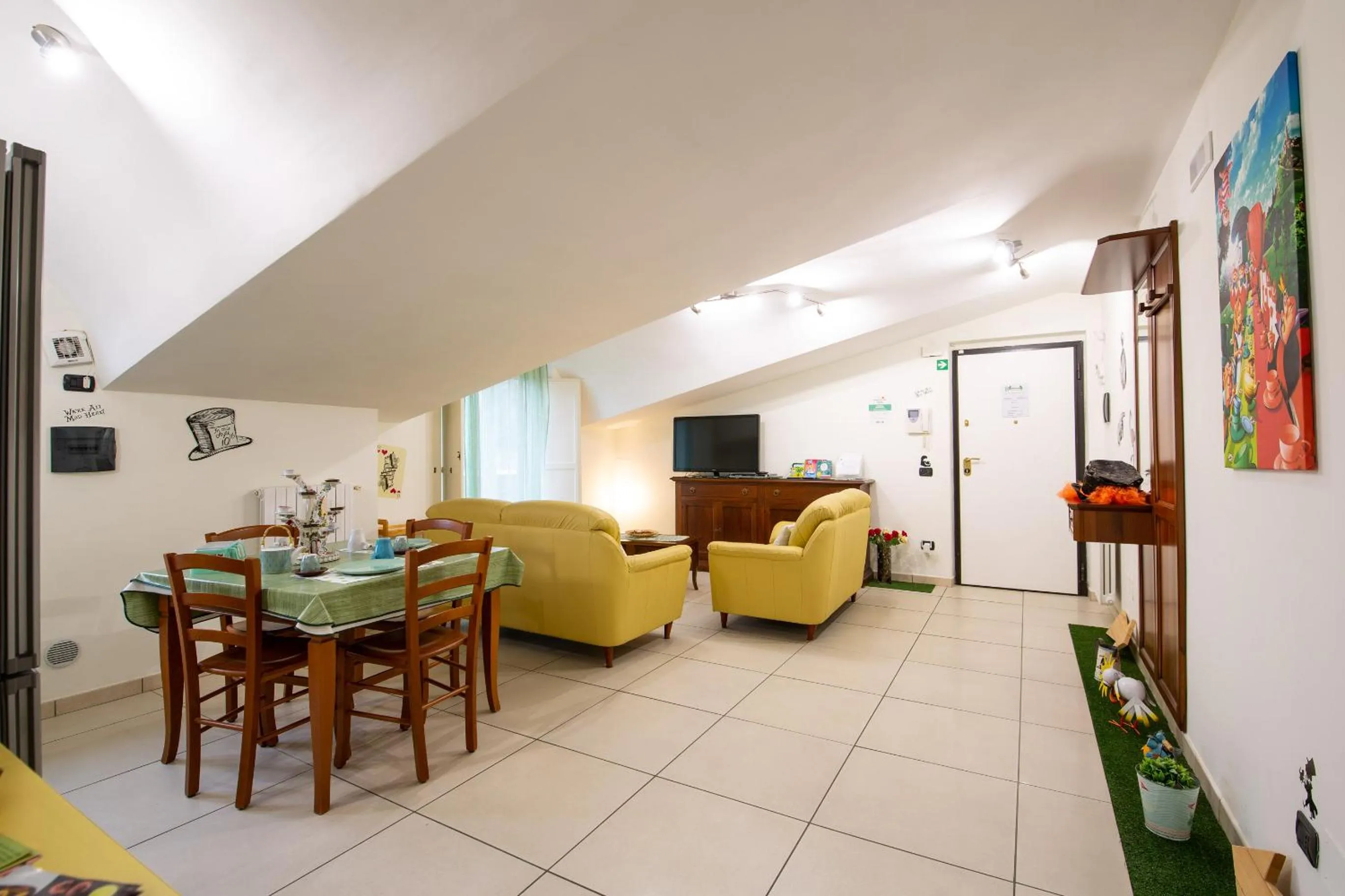 TV and multimedia in B&B delle Meraviglie Salerno Hills