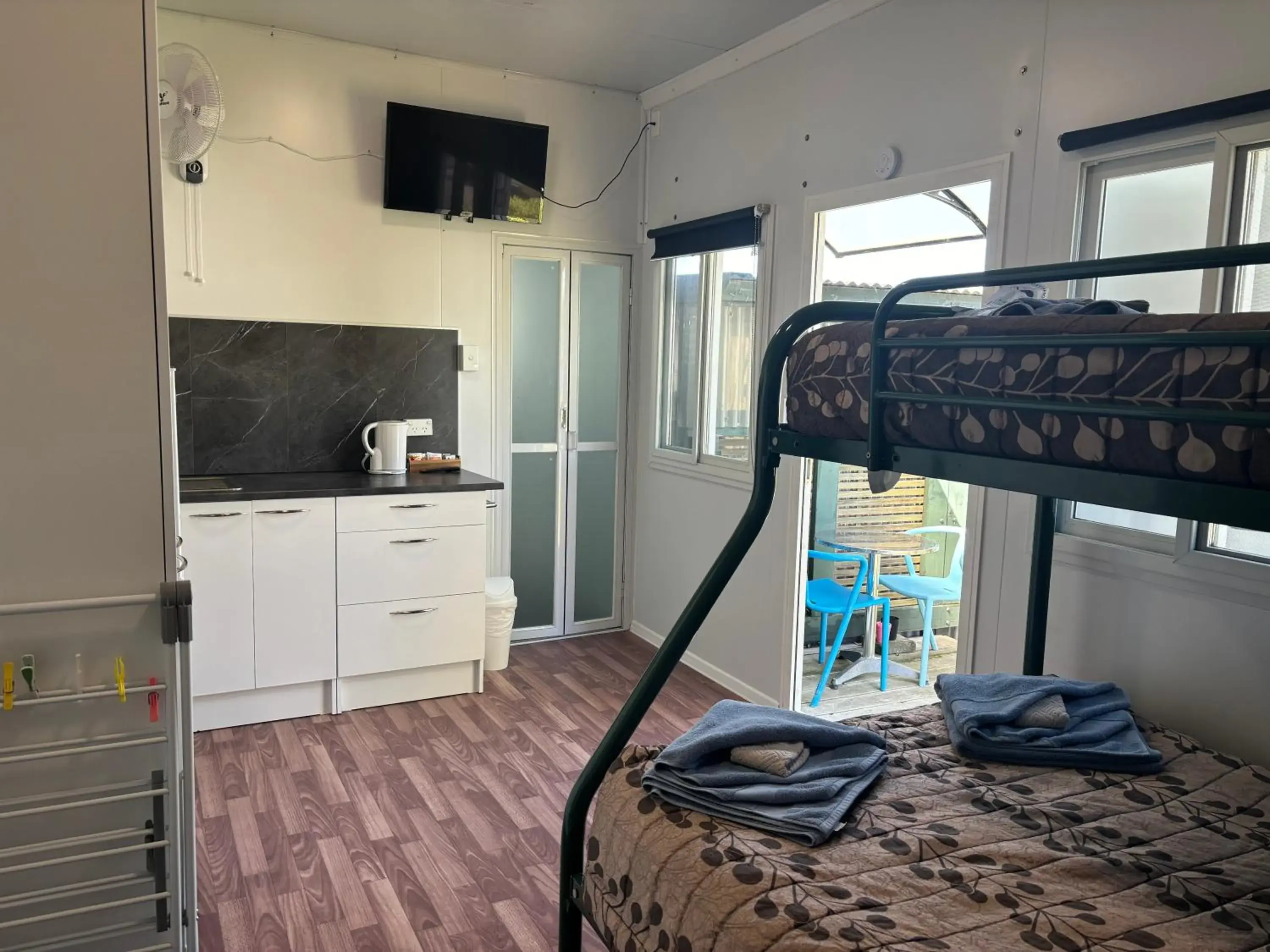Triple Room with Private Bathroom in Westshore Holiday Park Triple Room with Private Bathroom in Westshore Holiday Park