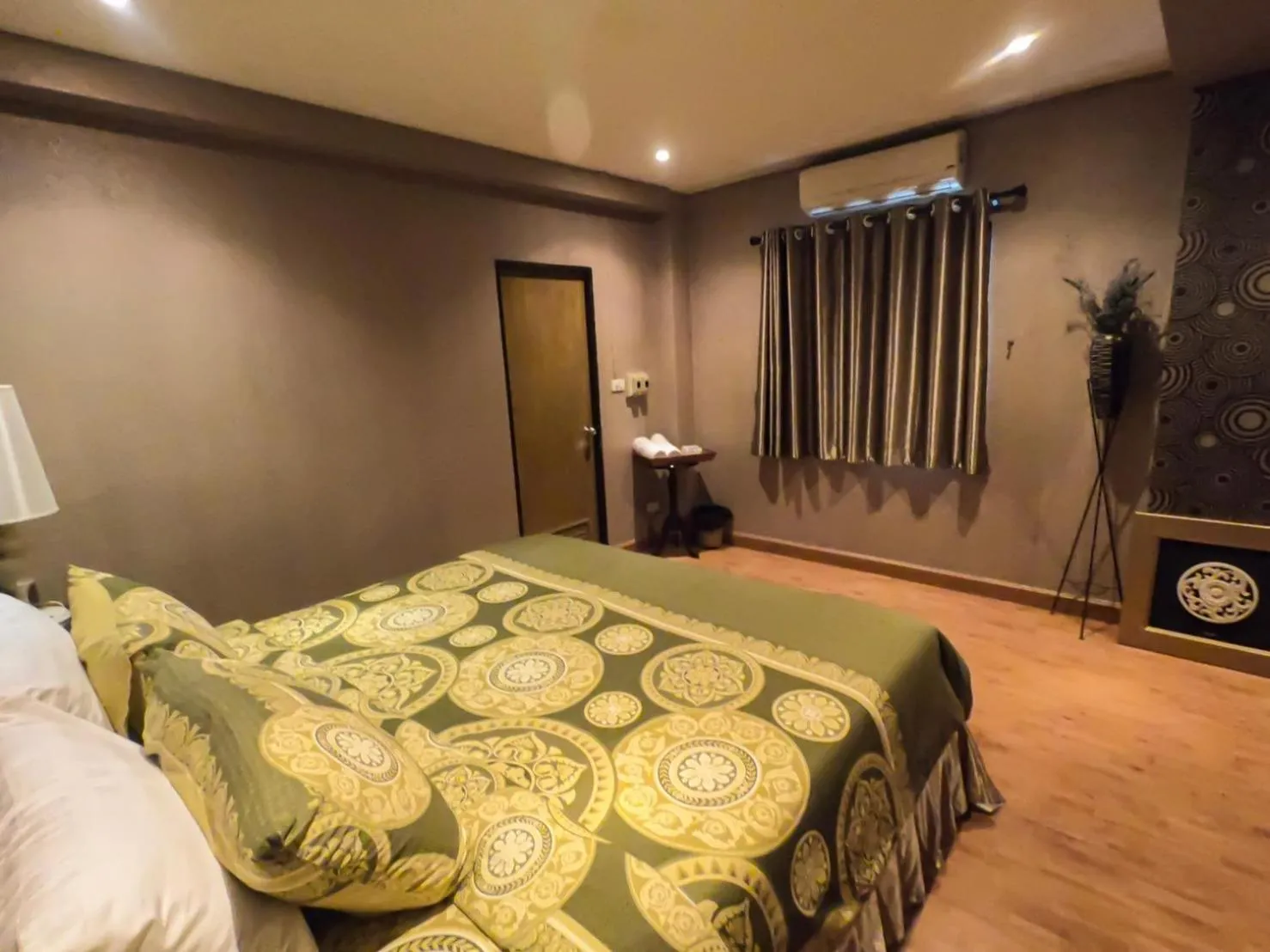 Bed in Inspire House Hotel