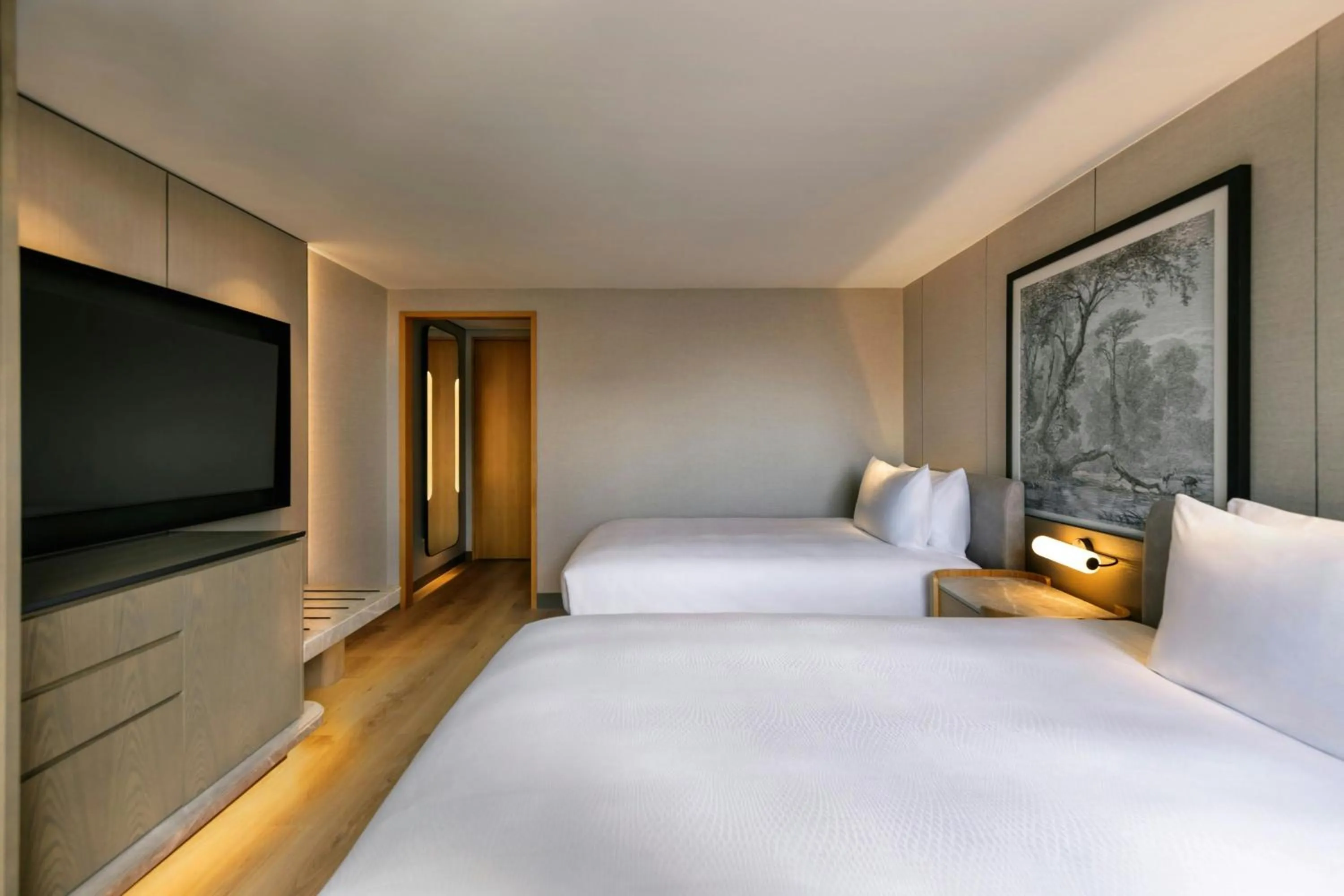 Photo of the whole room, Bed in JW Marriott Auckland