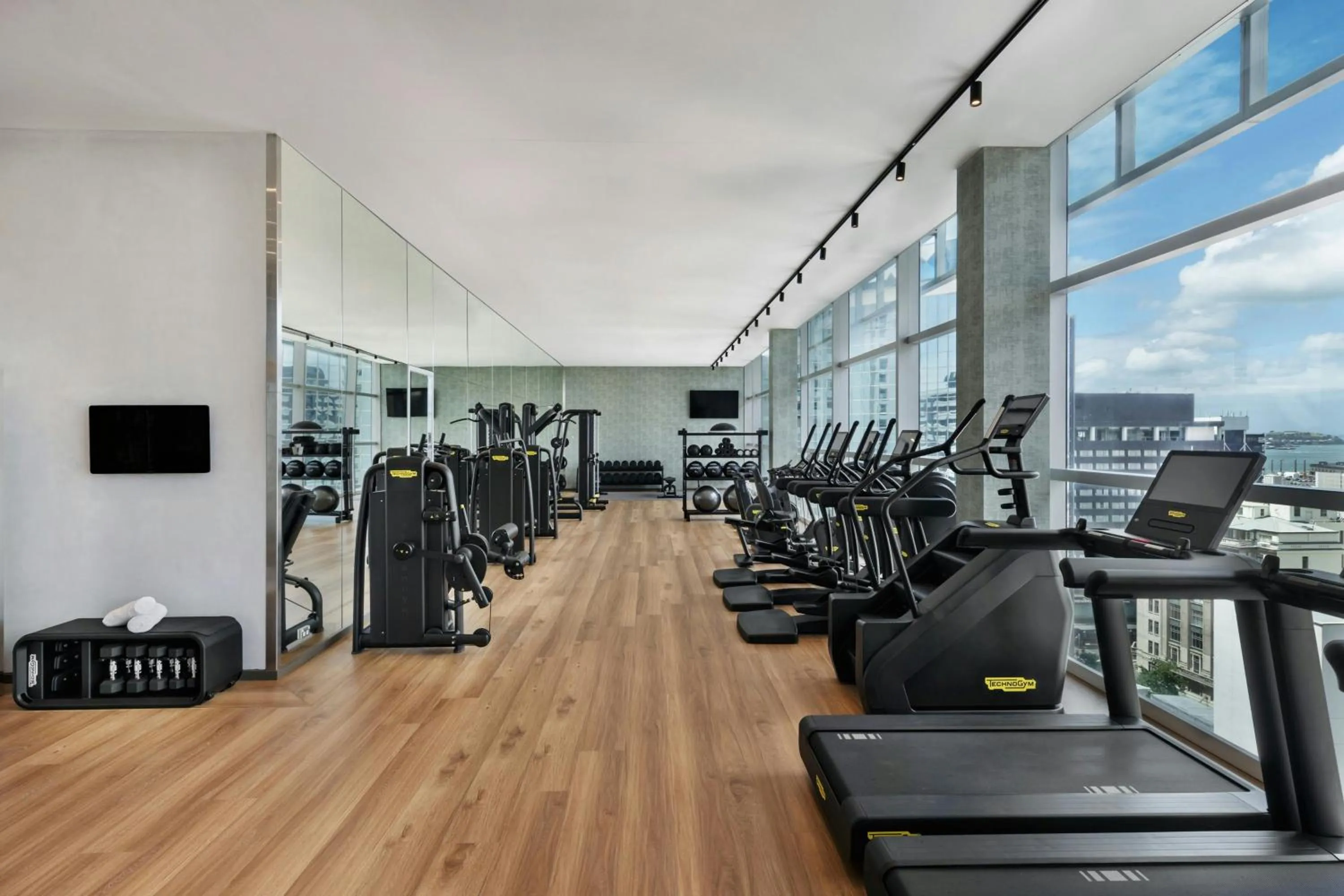 Fitness centre/facilities in JW Marriott Auckland