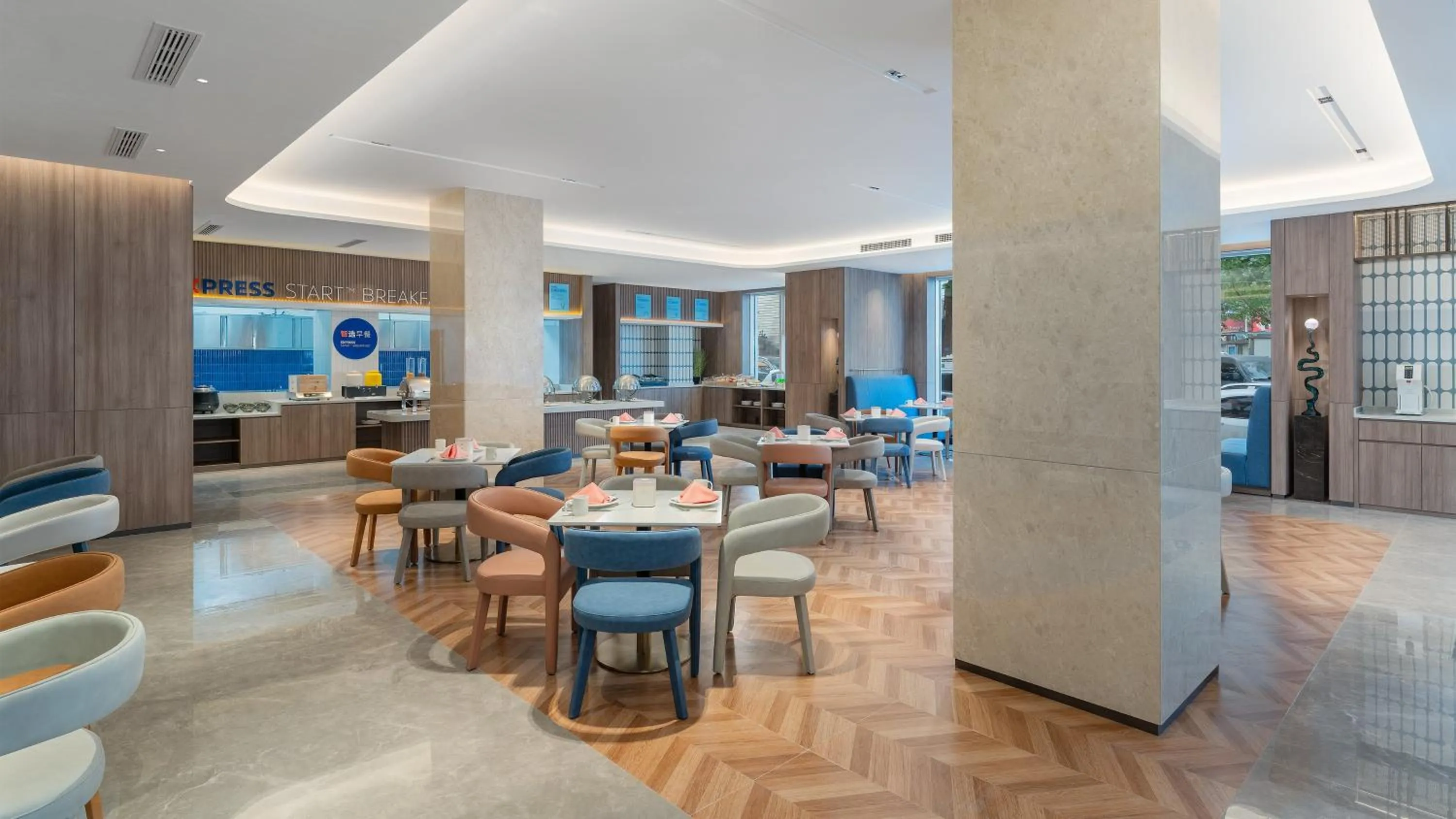 Restaurant/Places to Eat in Qingdao Lilac Hotel