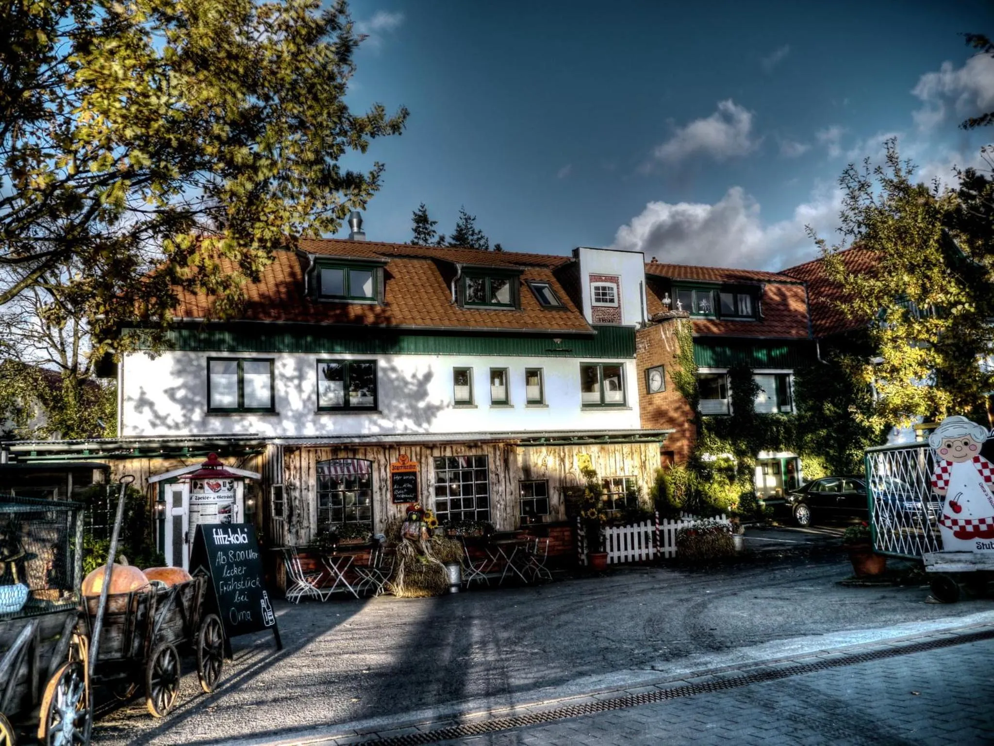 Facade/entrance in Oma's Küche & Quartier