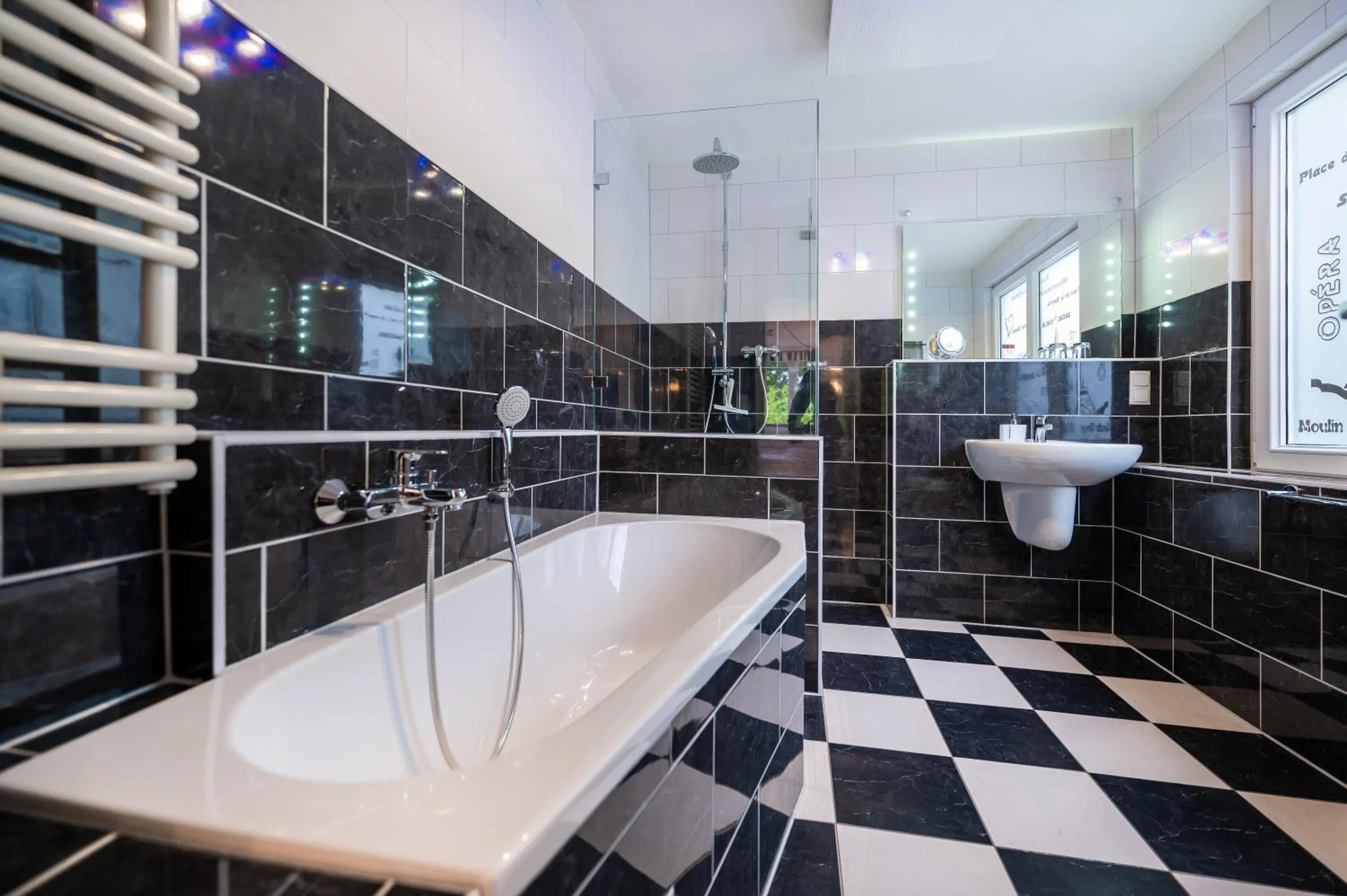 Bathroom in Oma's Küche & Quartier