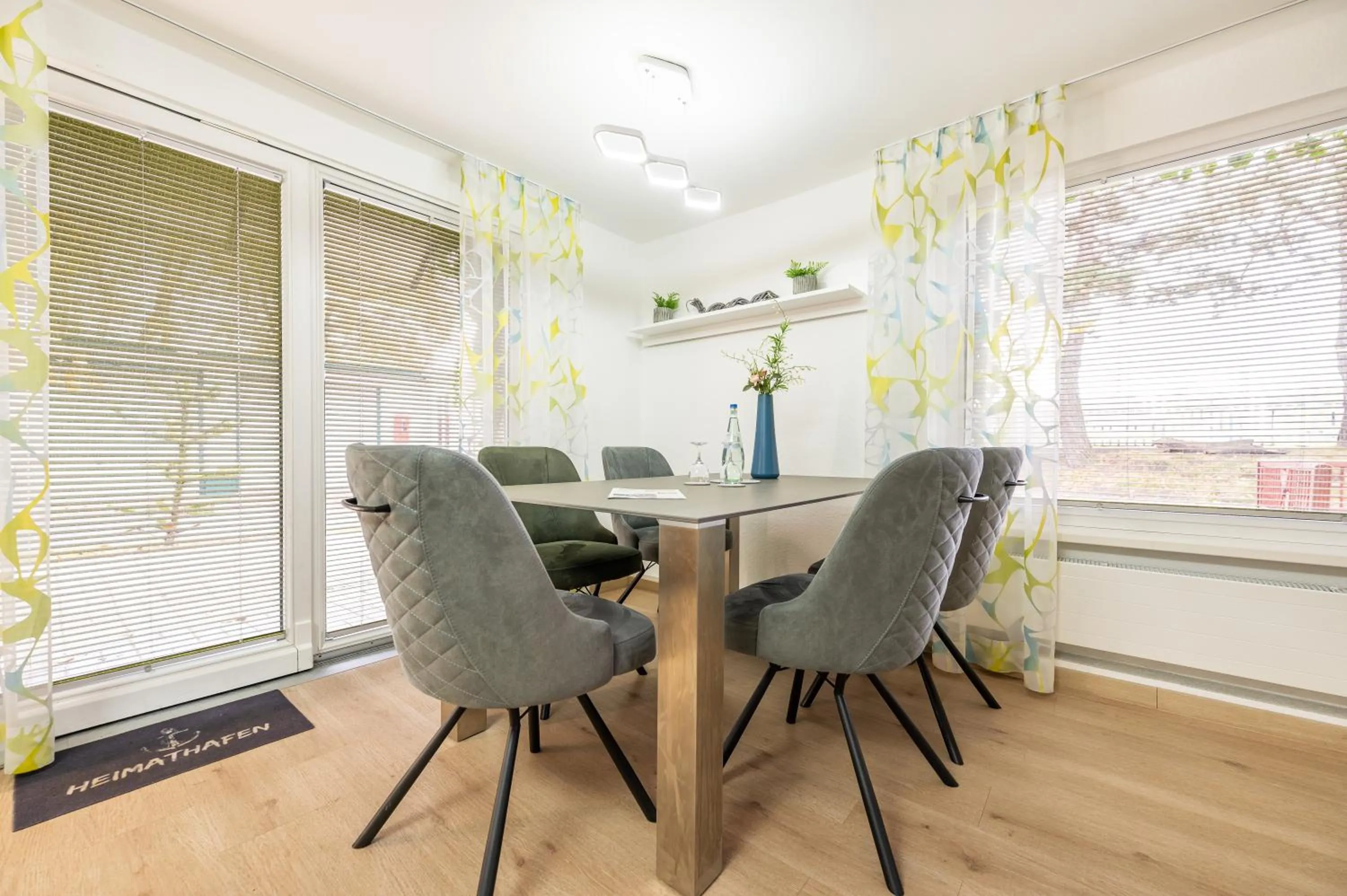 Living room in Oma's Küche & Quartier