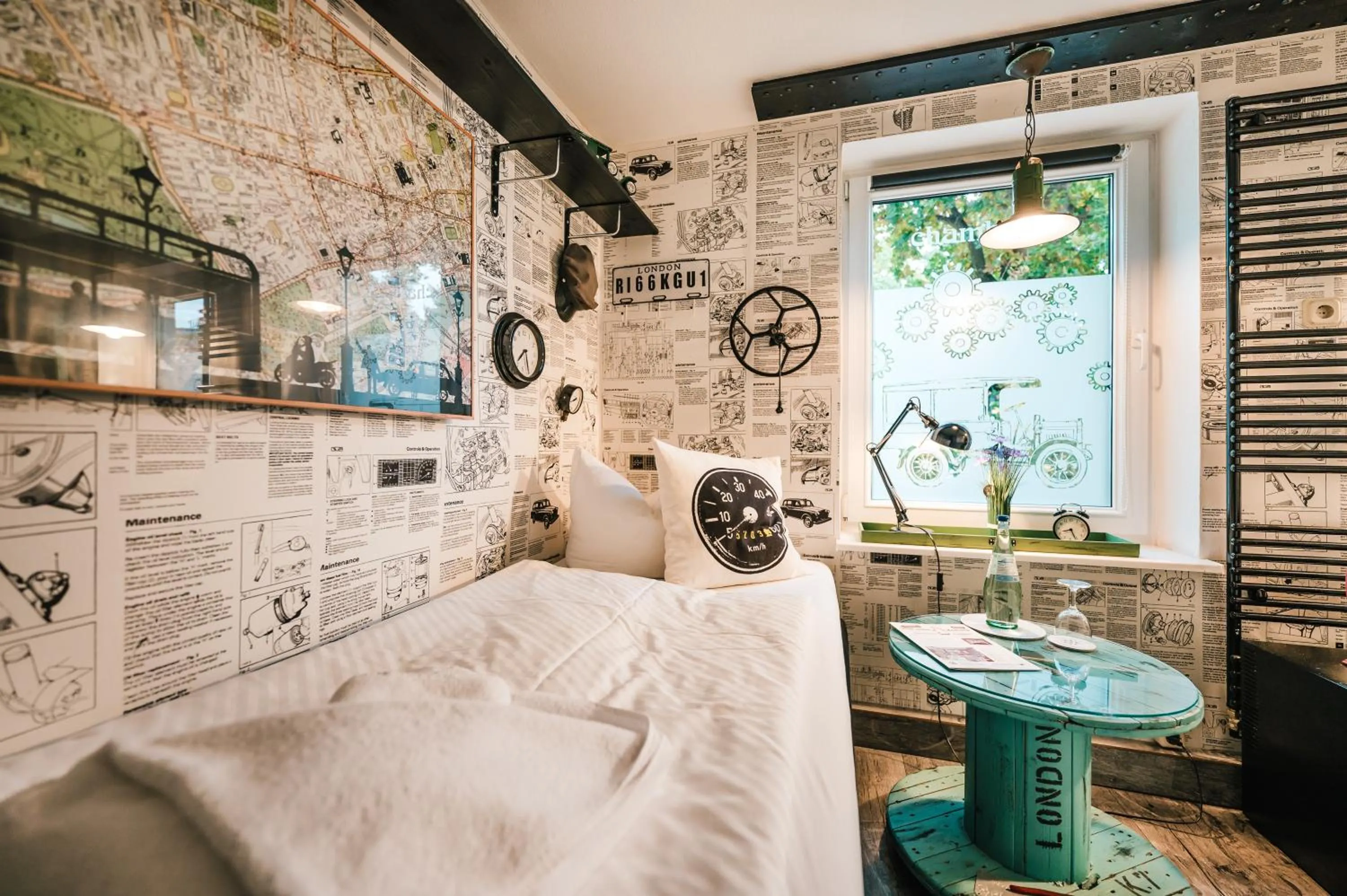 Photo of the whole room in Oma's Küche & Quartier