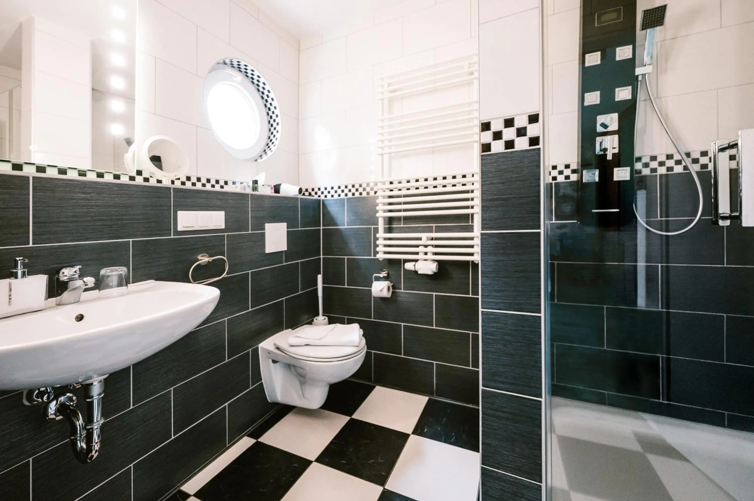 Bathroom in Oma's Küche & Quartier