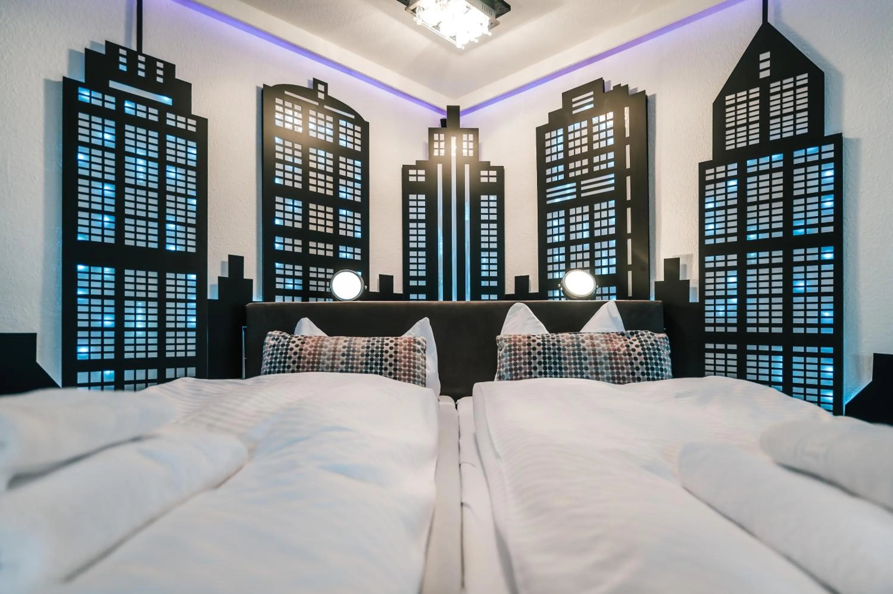 Bed in Oma's Küche & Quartier