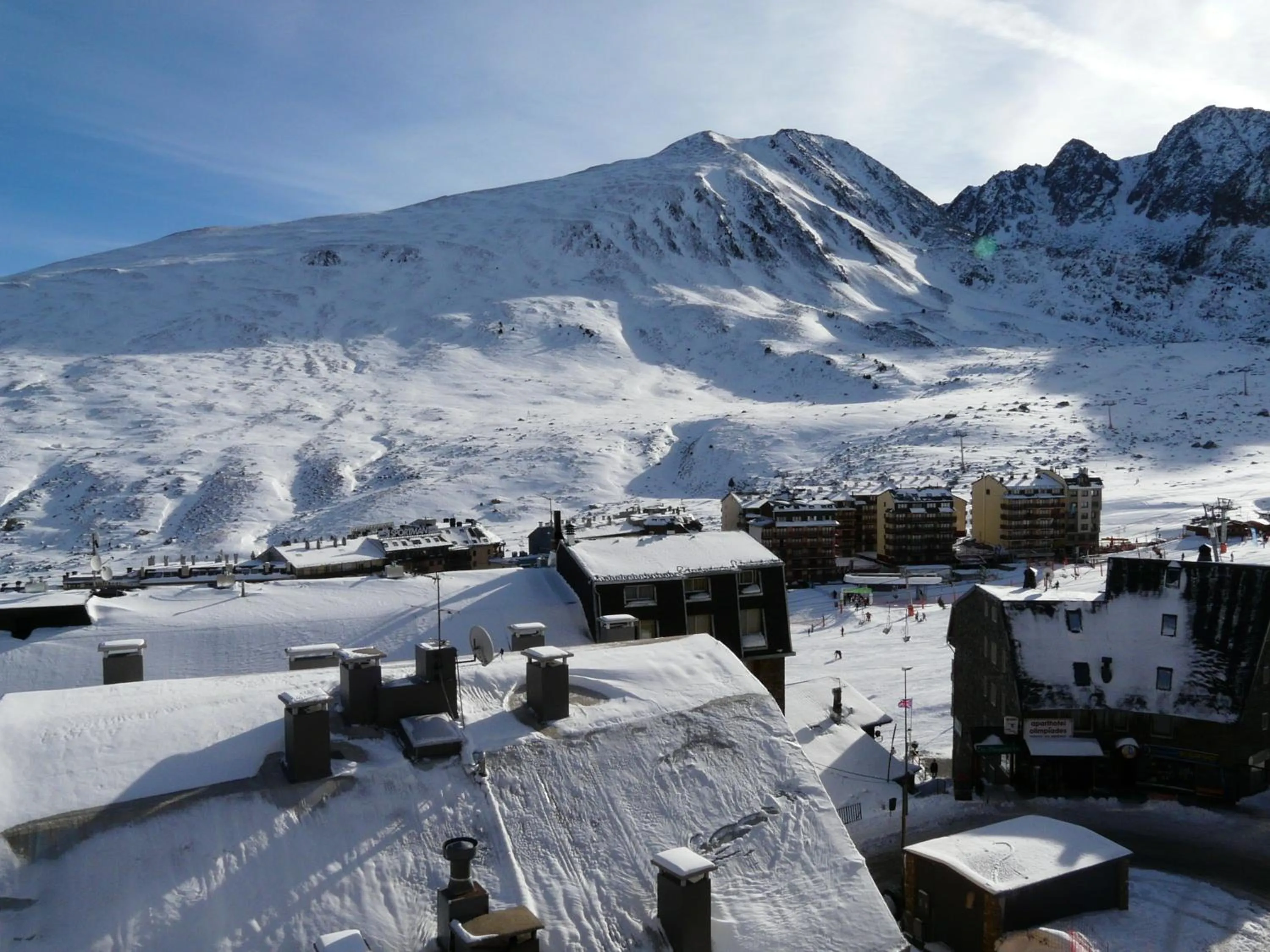 Area and facilities in Apartamentos Paradis Blanc 3000