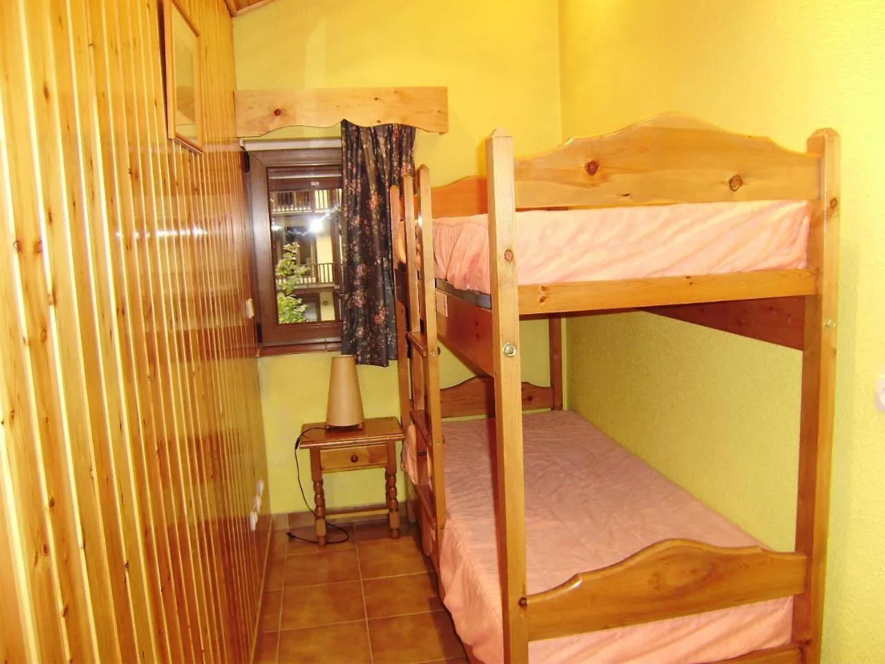 Bedroom, Bed in Apartamentos Paradis Blanc 3000