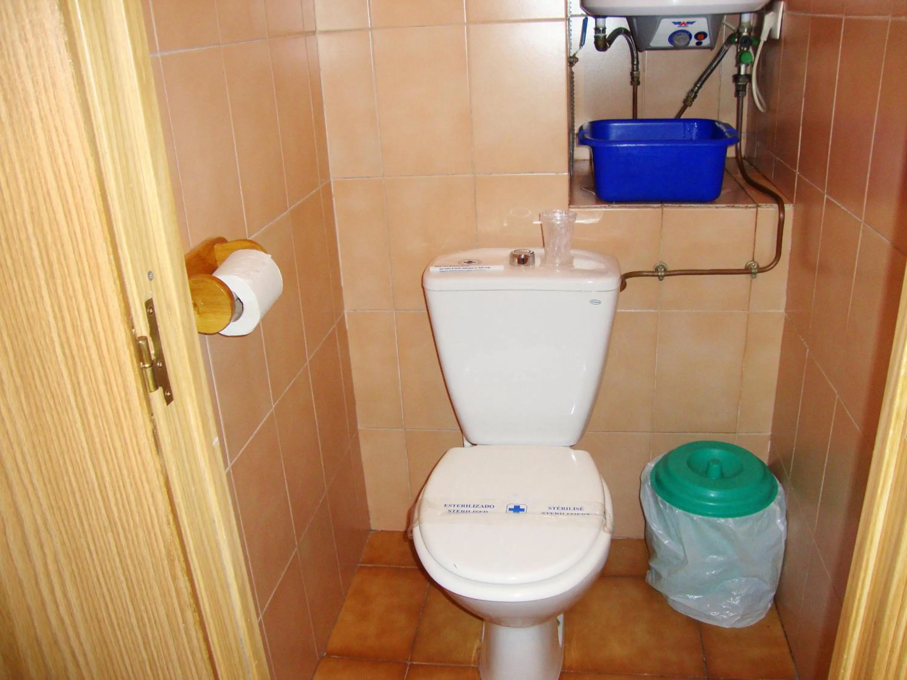 Bathroom in Apartamentos Paradis Blanc 3000