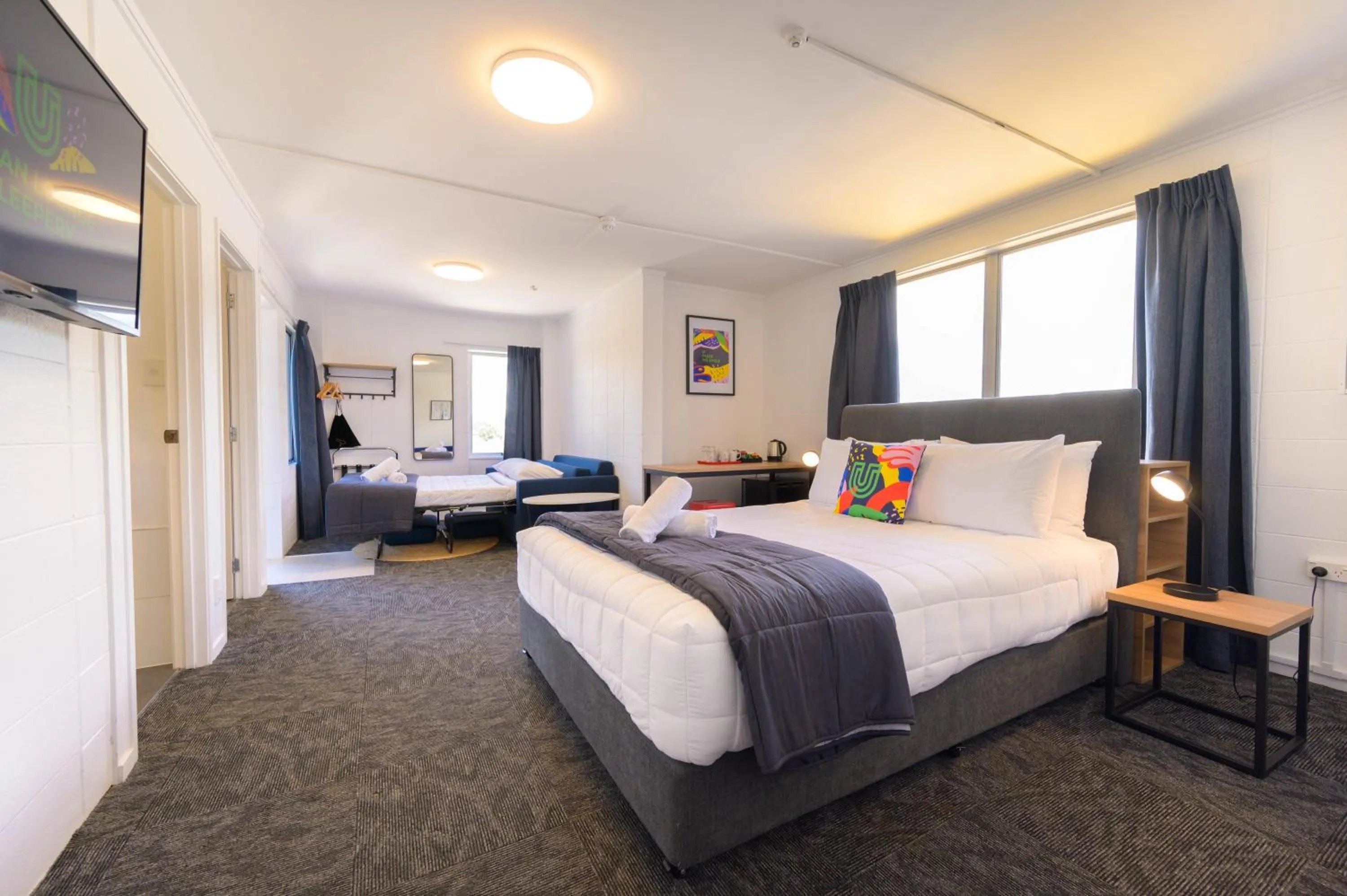 Photo of the whole room, Bed in Urban Lounge Sleepery, SureStay Collection by BW