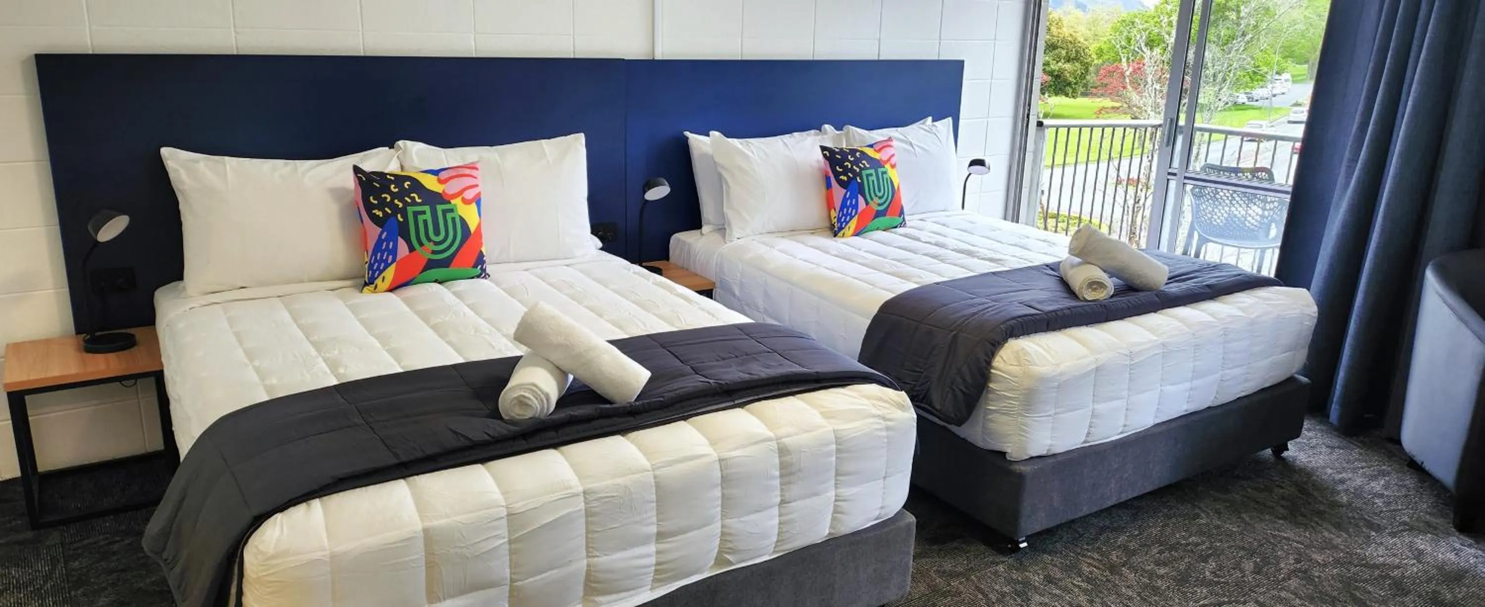 Bed in Urban Lounge Sleepery, SureStay Collection by BW