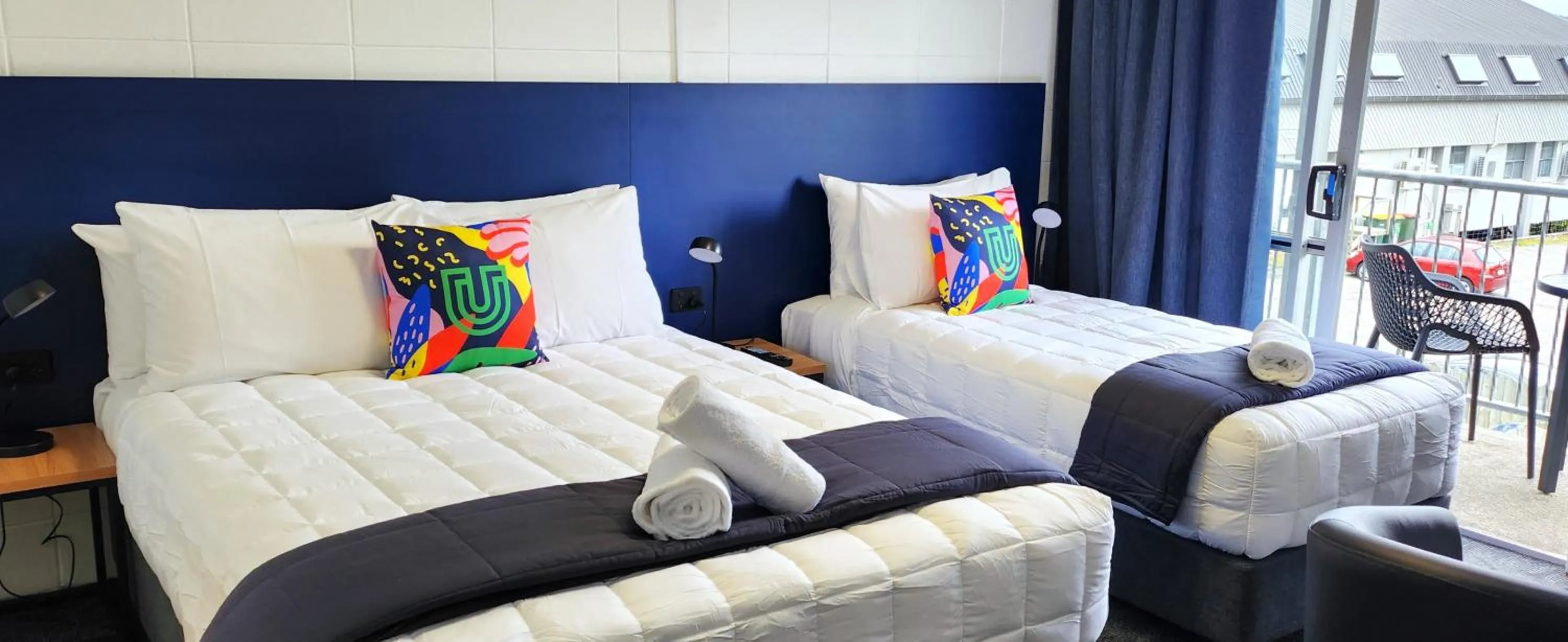 Bed in Urban Lounge Sleepery, SureStay Collection by BW