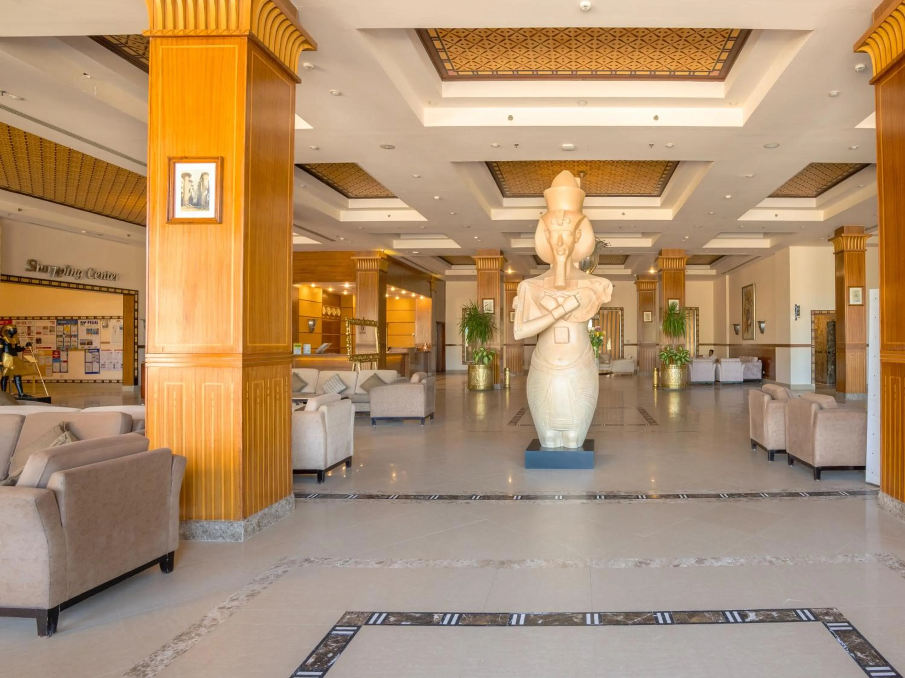 Lobby or reception in Stella Gardens Resort & Spa, Makadi Bay
