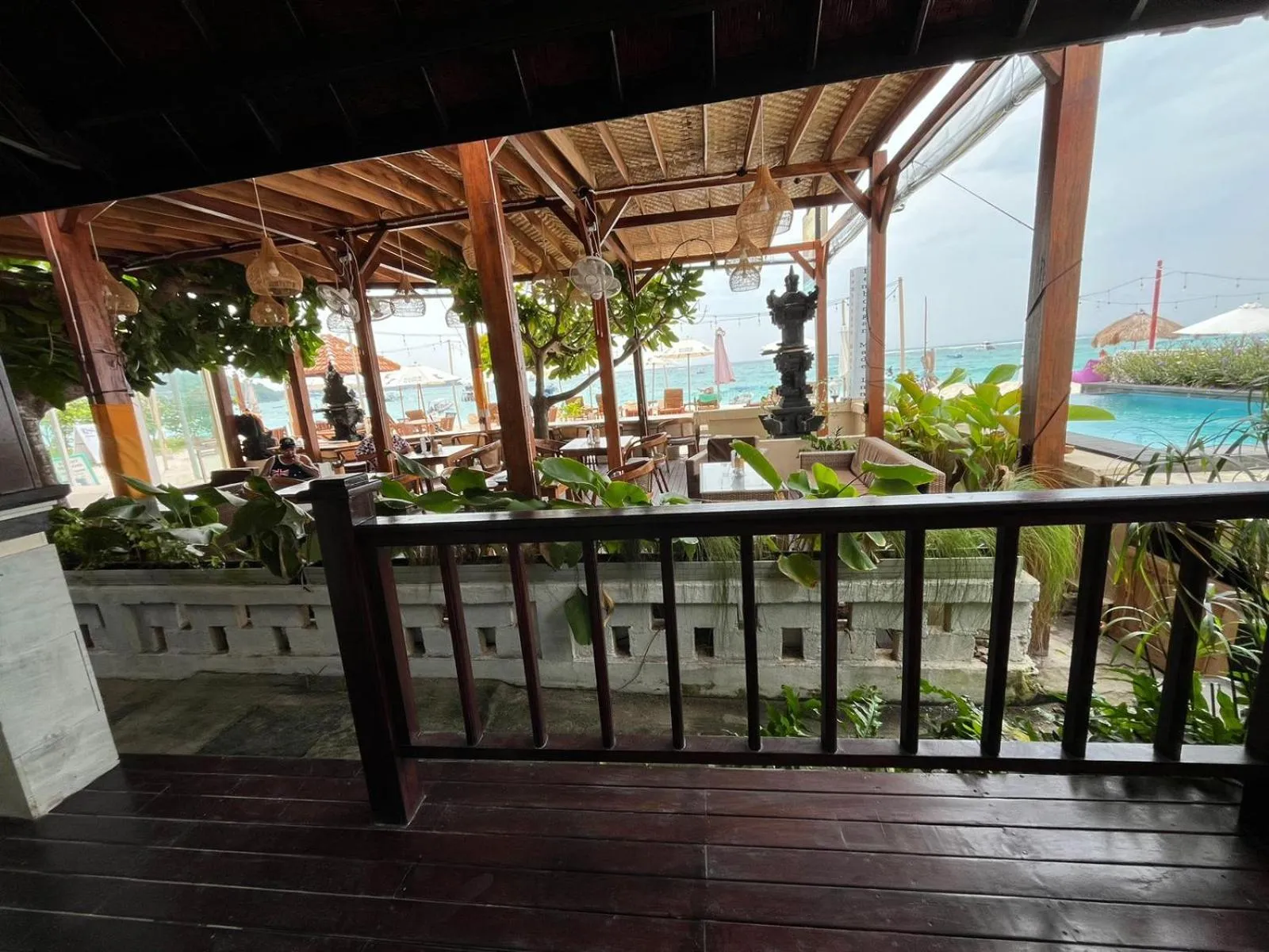 Restaurant/places to eat in Lembongan Made Inn