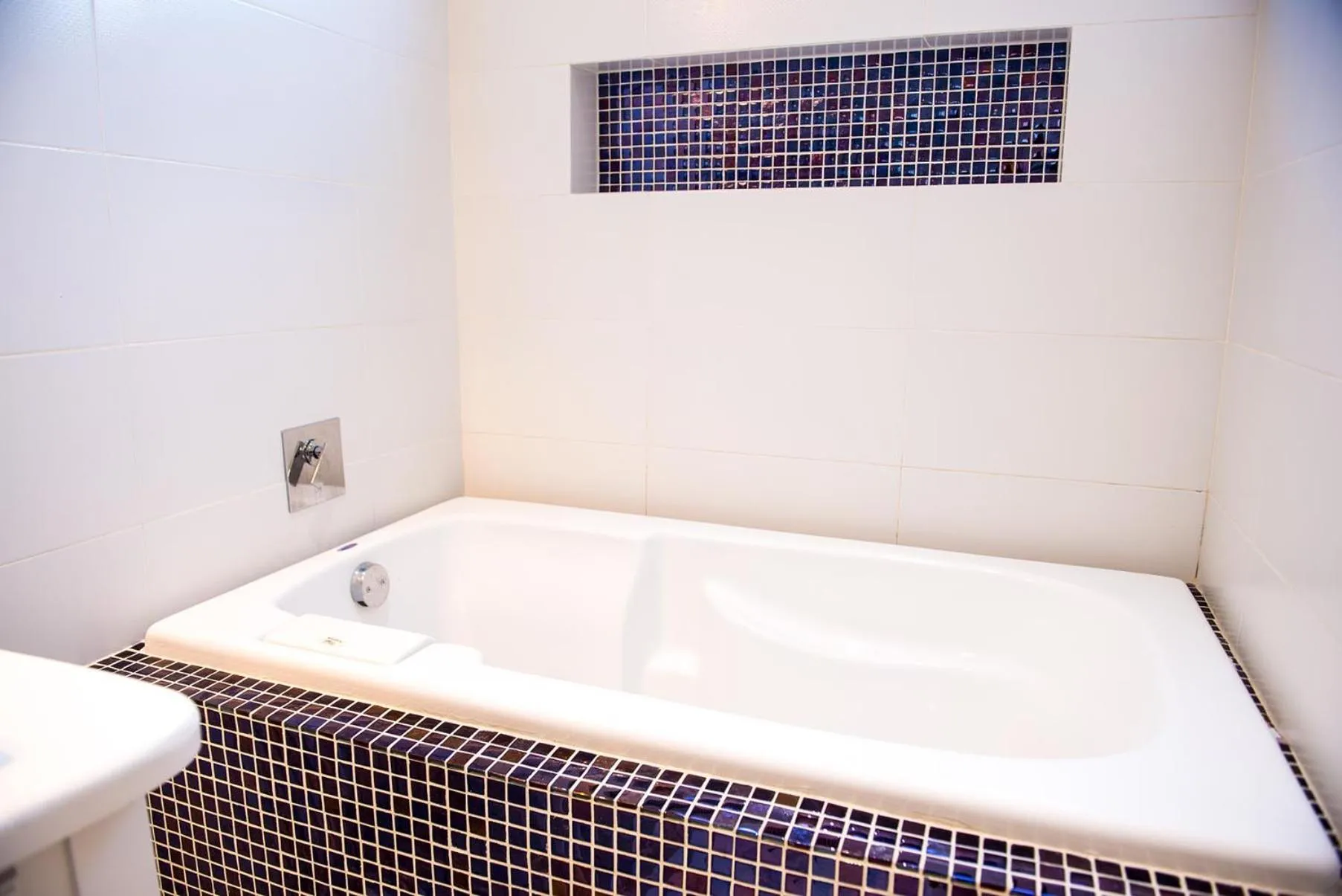 Bathroom, Bed in Casa Barco Hotel Boutique