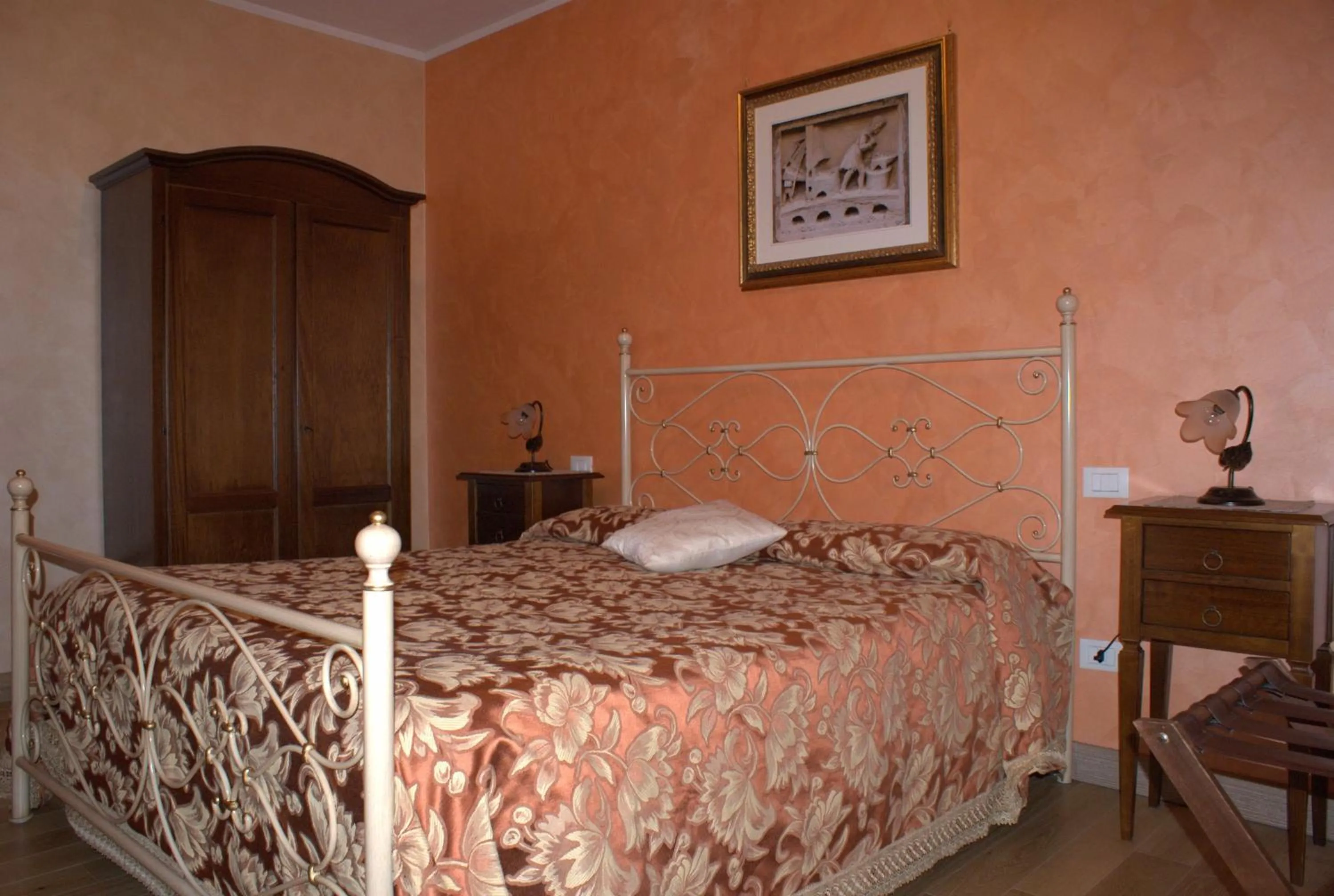 Photo of the whole room, Bed in La Portella