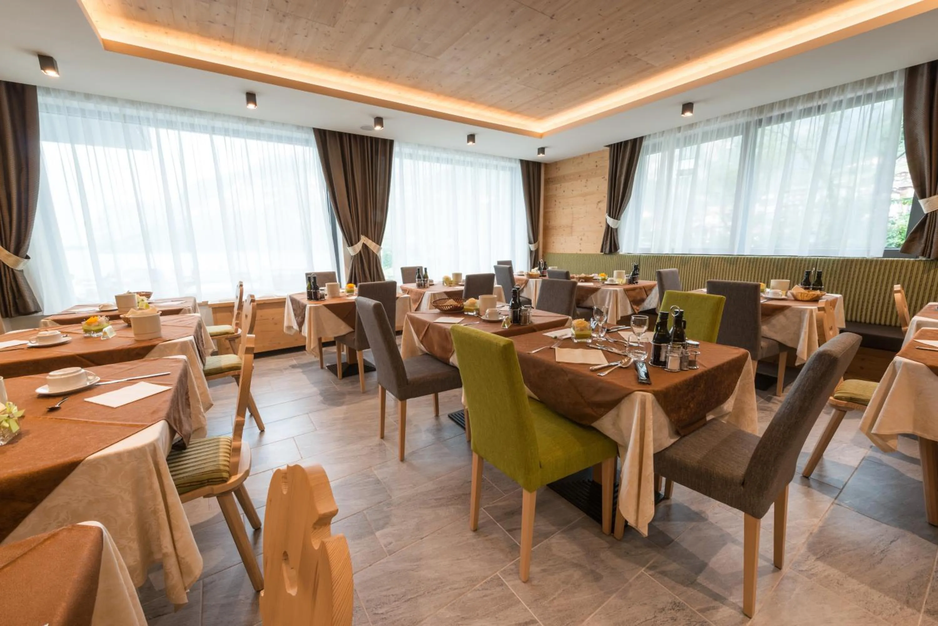 Restaurant/places to eat in Hotel Fontanella