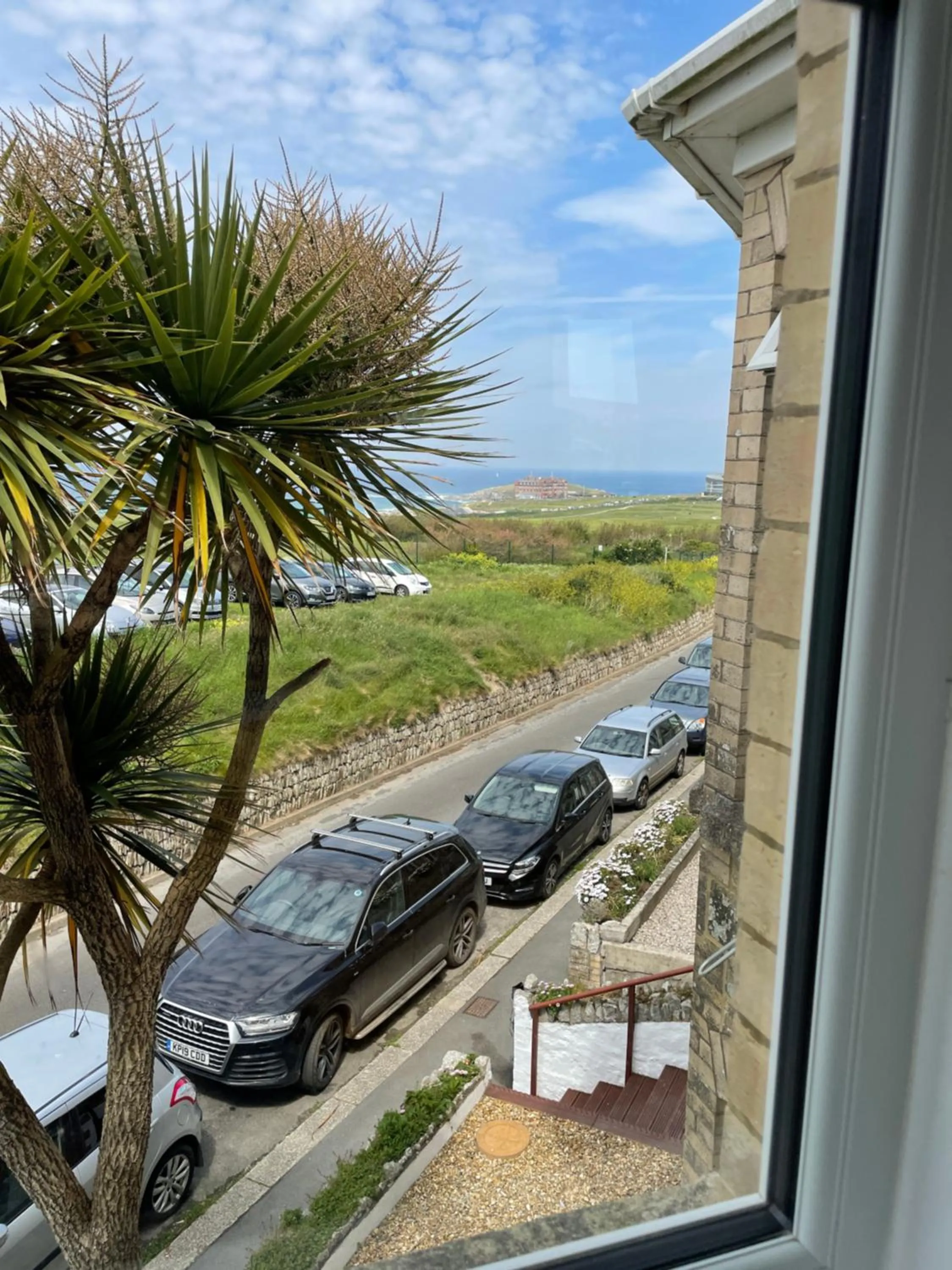 Quiet street view in Breakers Guest House