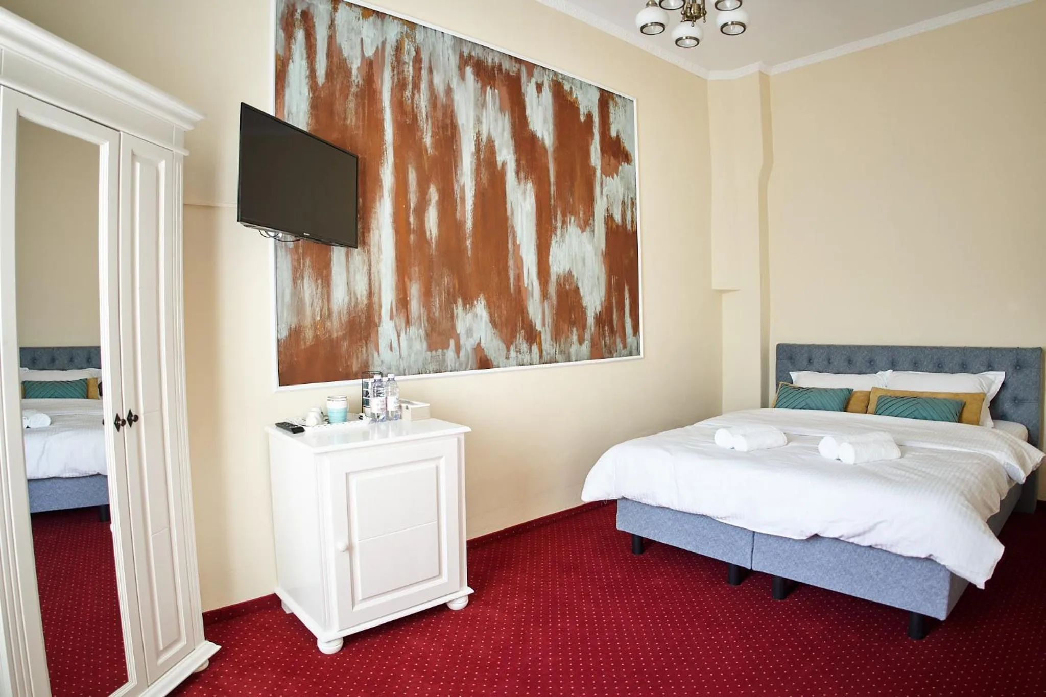 Communal lounge/ TV room, Bed in Charma Residence