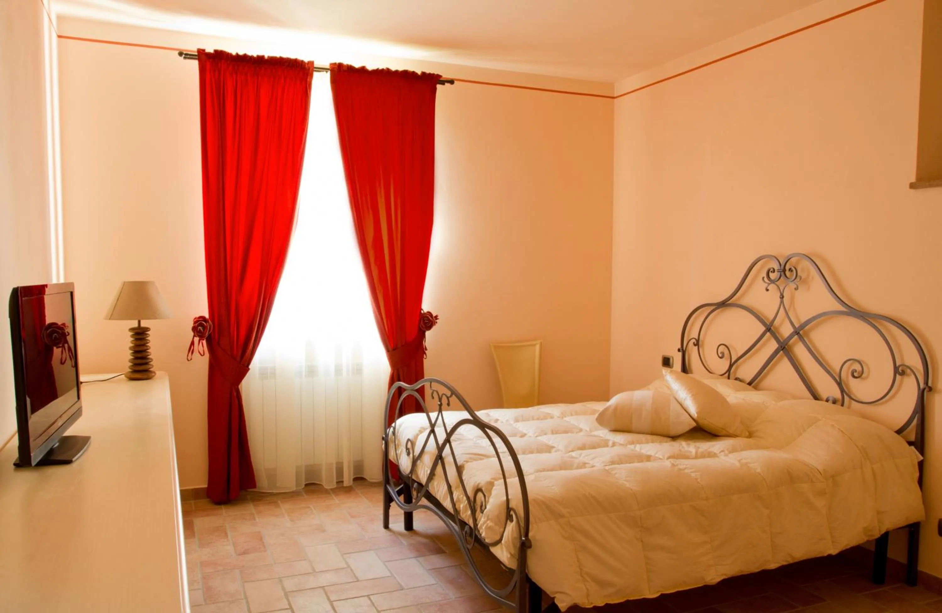 Photo of the whole room, Bed in Villa Degli Ulivi