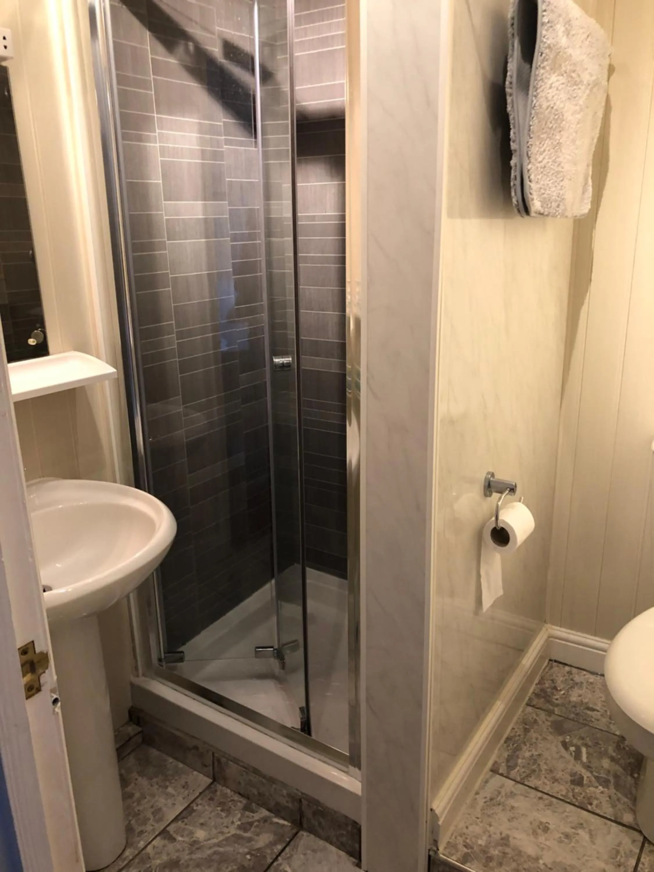 Shower in Torwood House