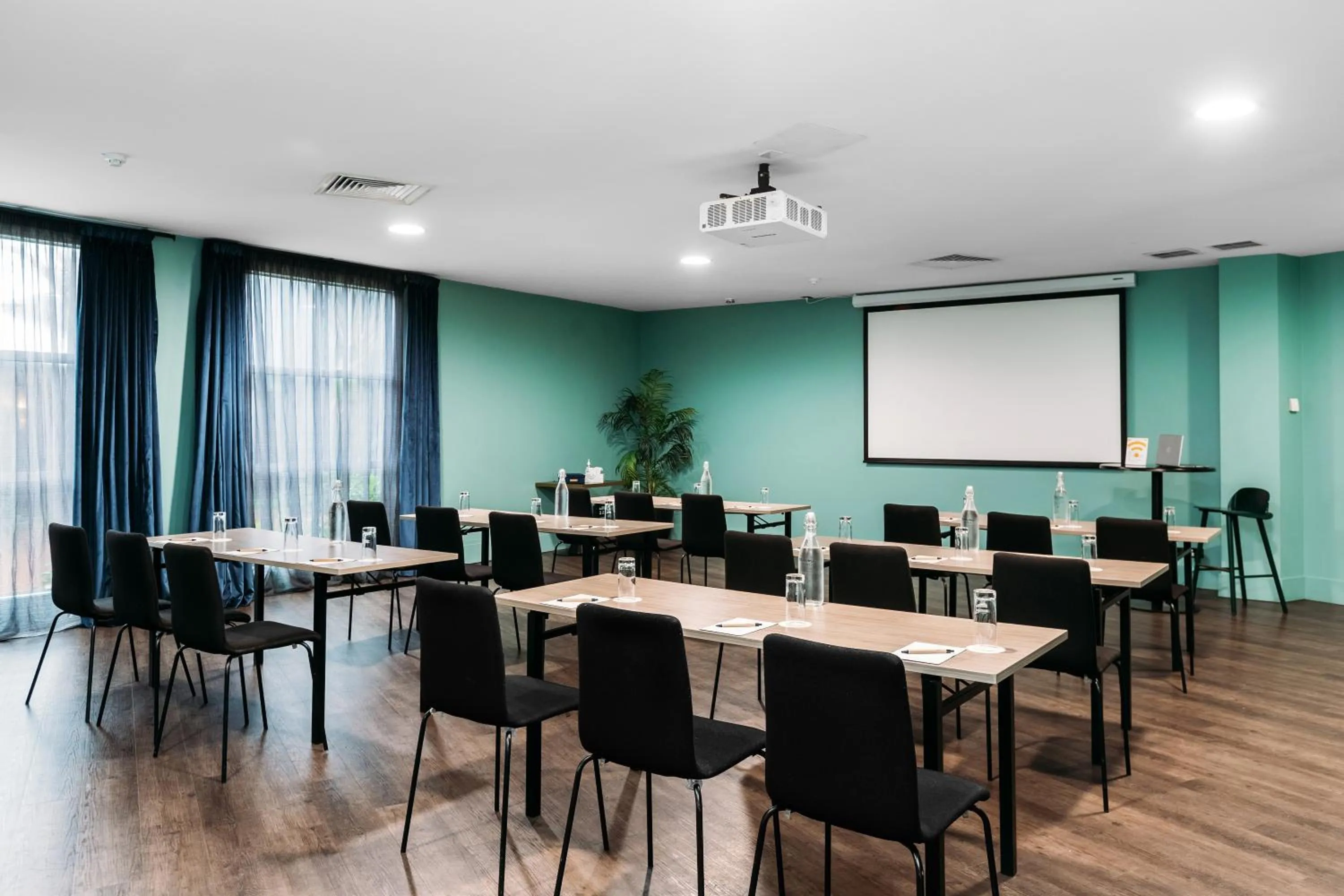 Meeting/conference room in Naumi Hotel Auckland Airport